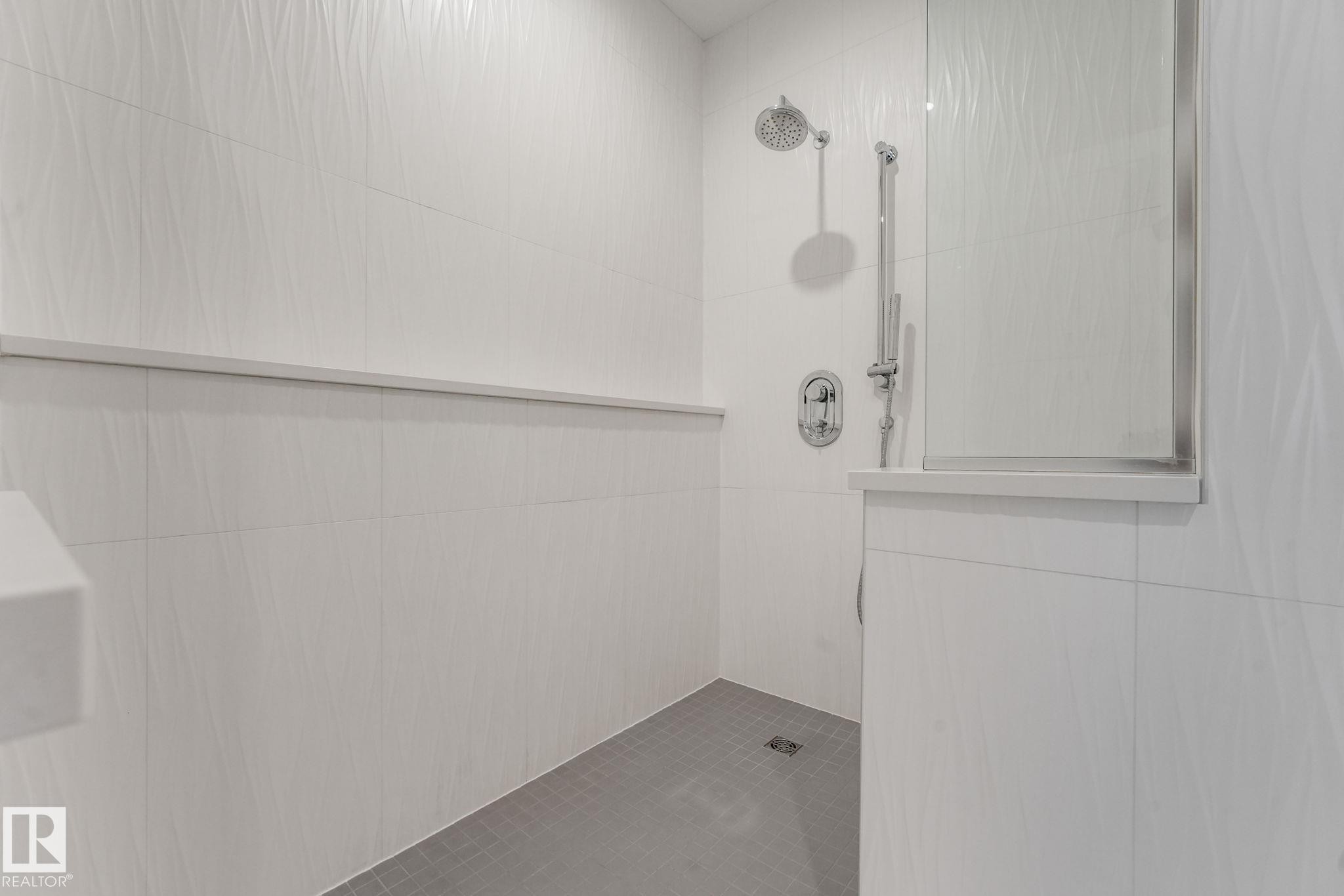 11247 71 Avenue, Edmonton, AB