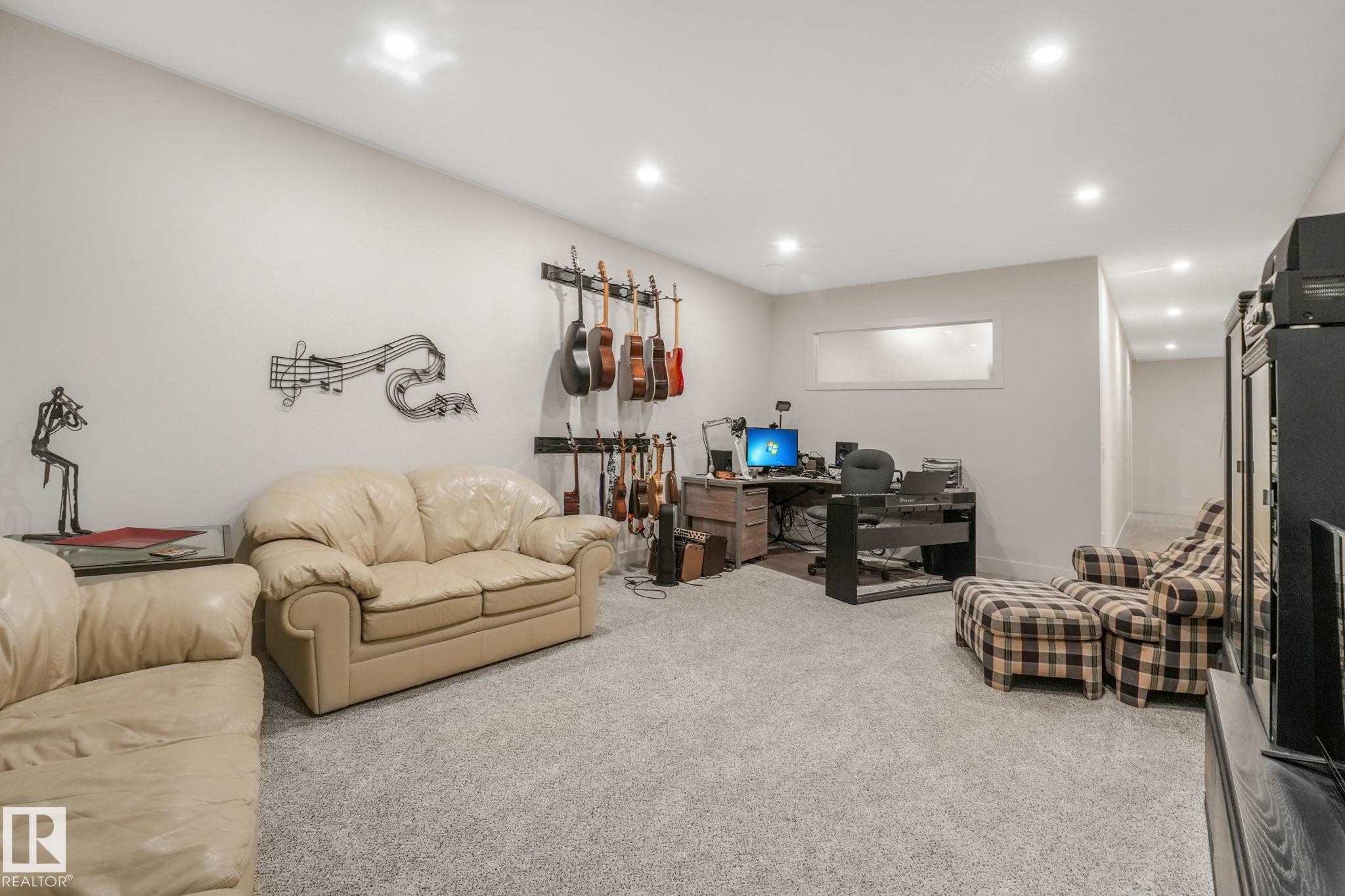 11247 71 Avenue, Edmonton, AB