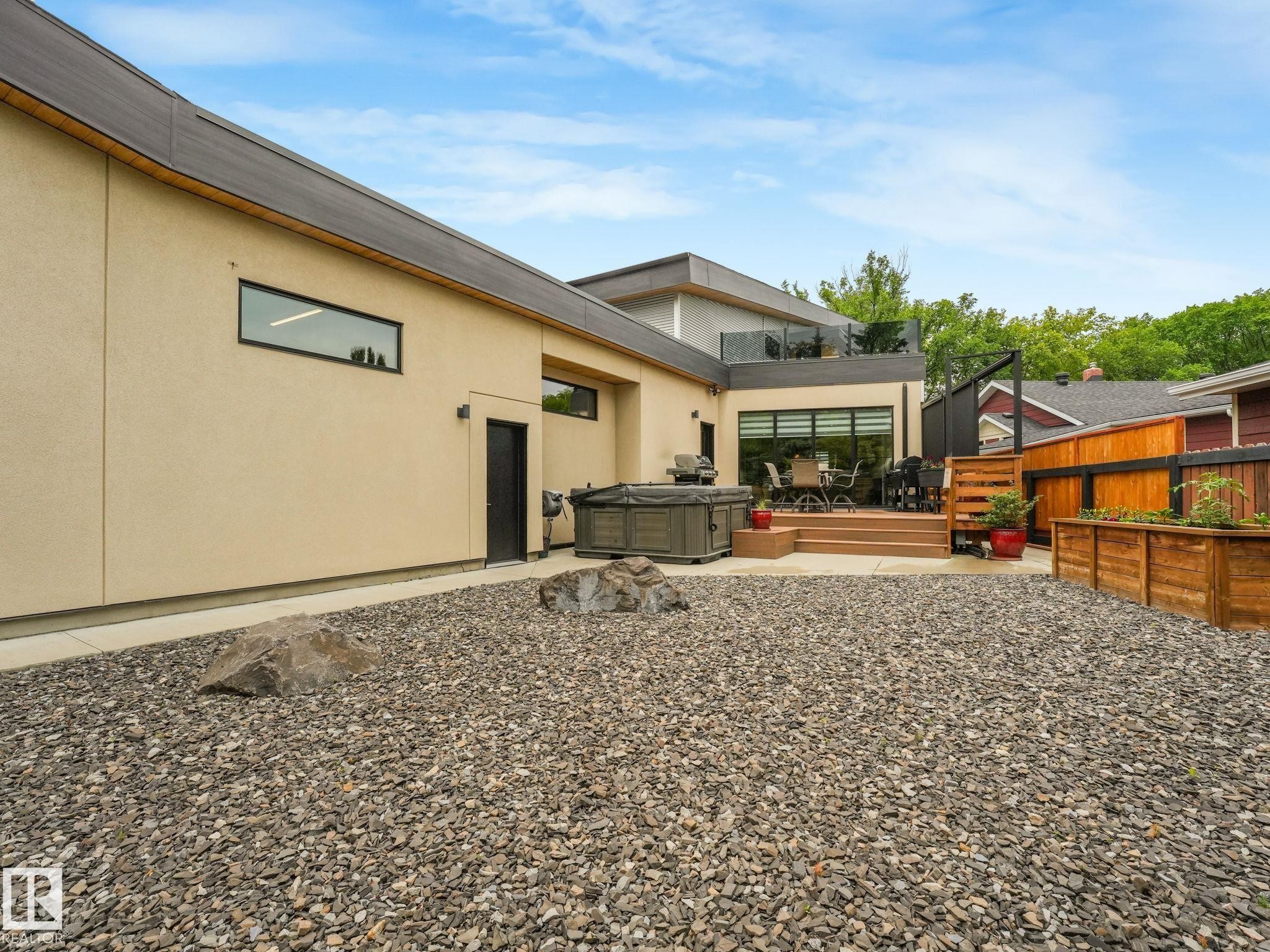 11247 71 Avenue, Edmonton, AB