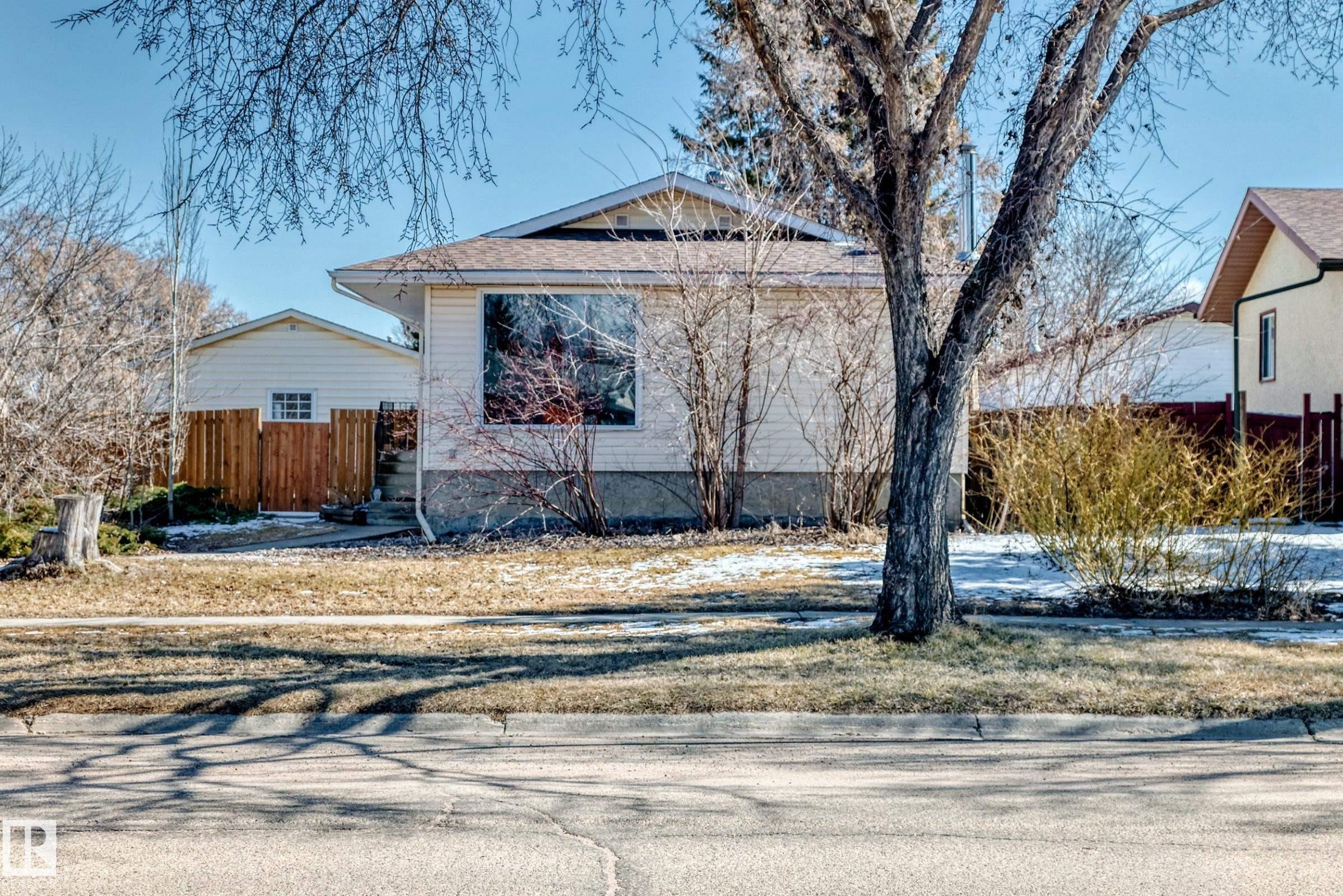 45 Oatway Drive, Stony Plain, AB