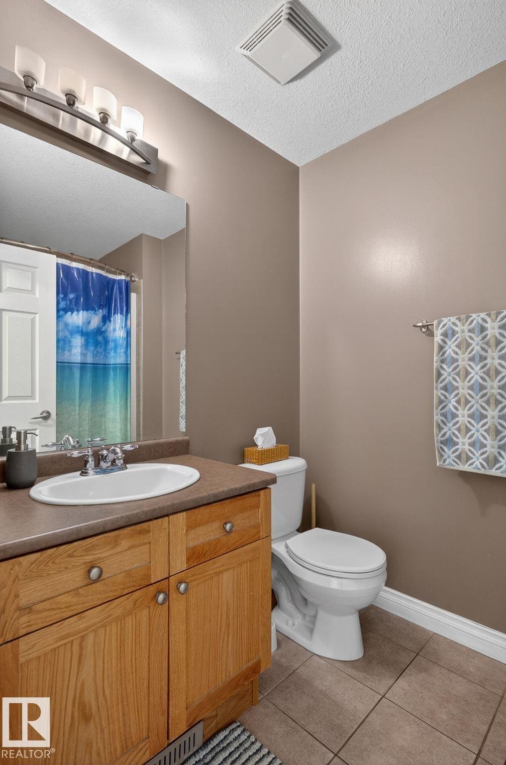 1844 Towne Centre Boulevard, Edmonton, AB - Indoor Photo Showing Bathroom