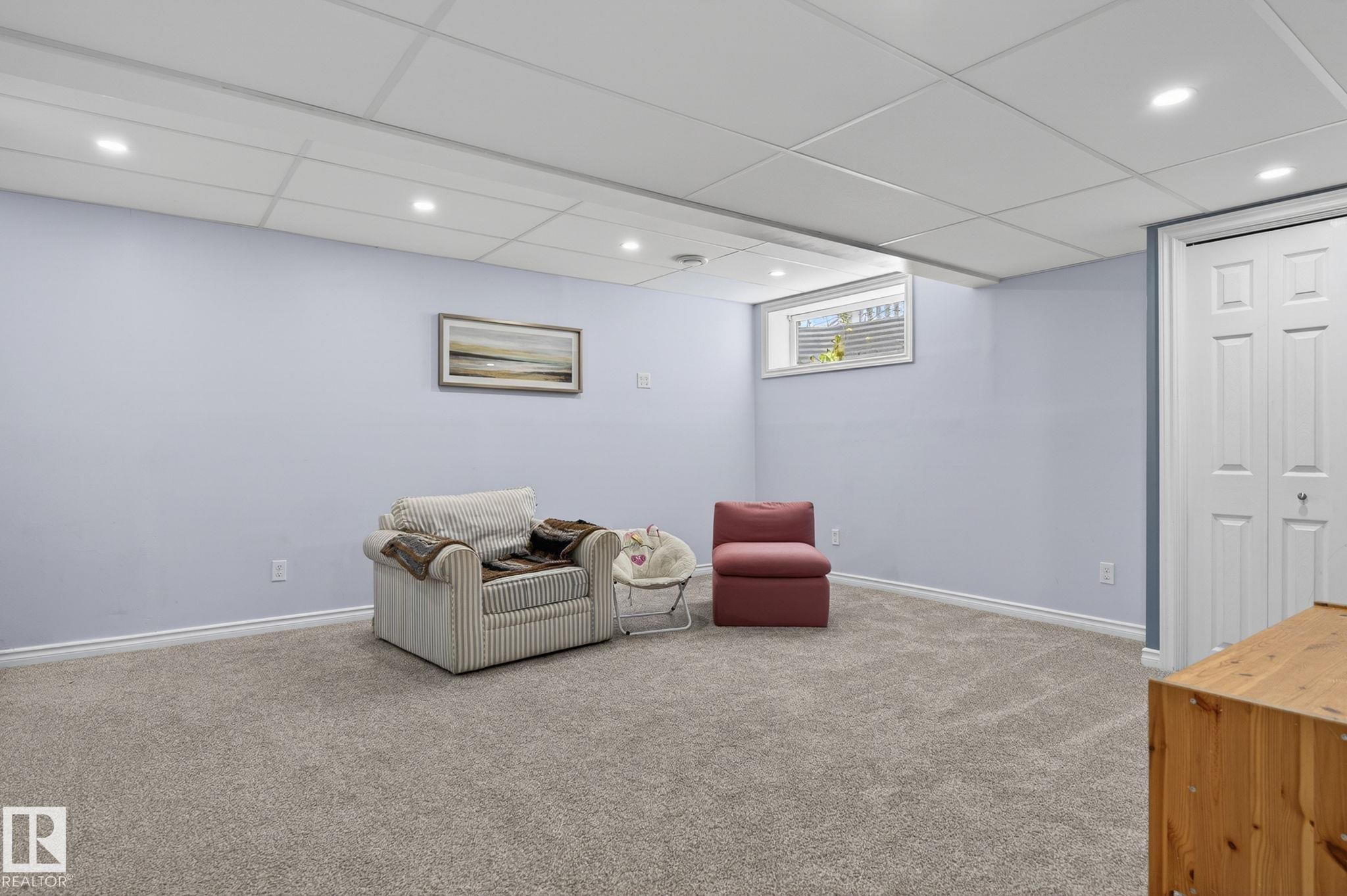 1844 Towne Centre Boulevard, Edmonton, AB - Indoor