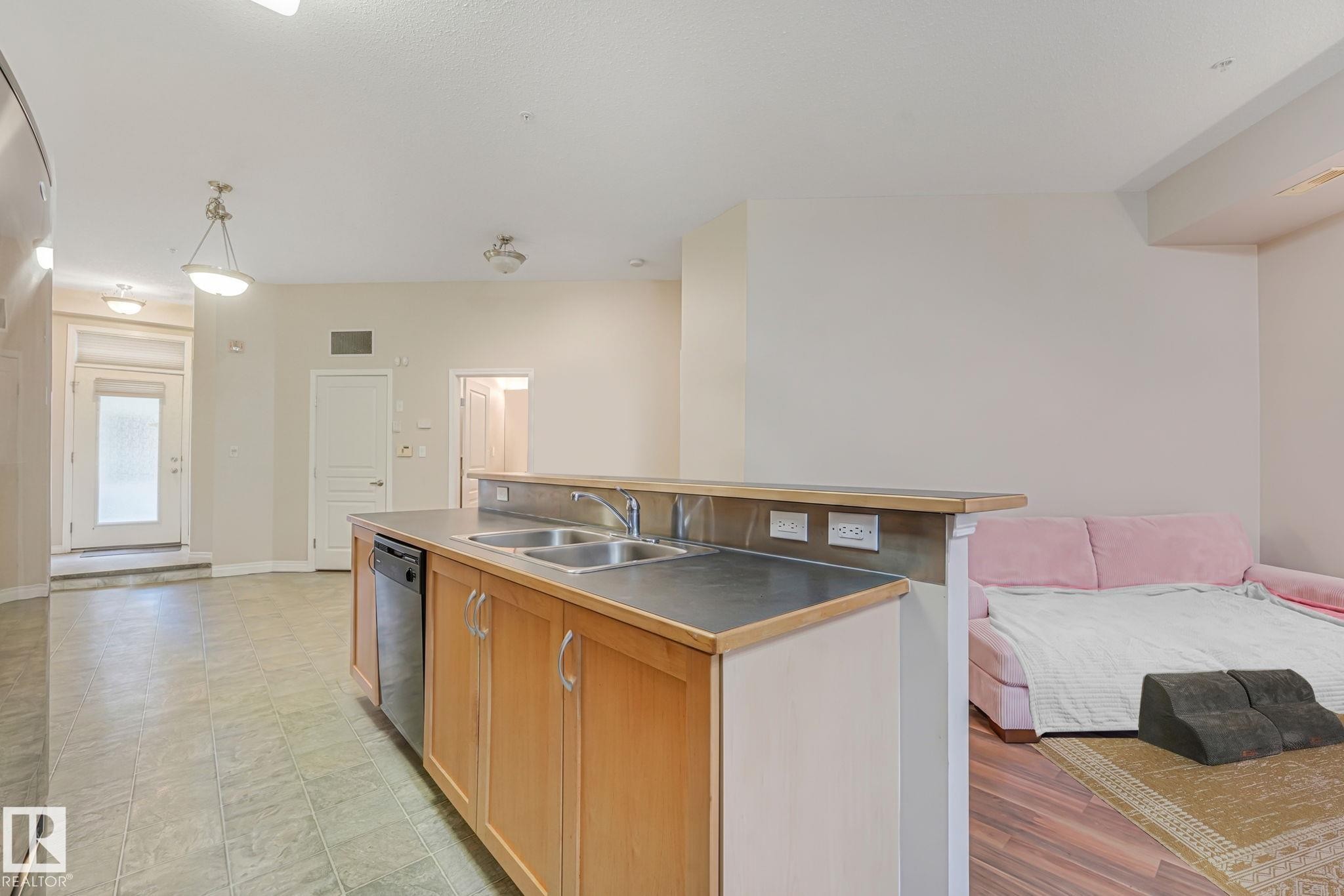 #131 10407 122 St Nw, Edmonton, AB