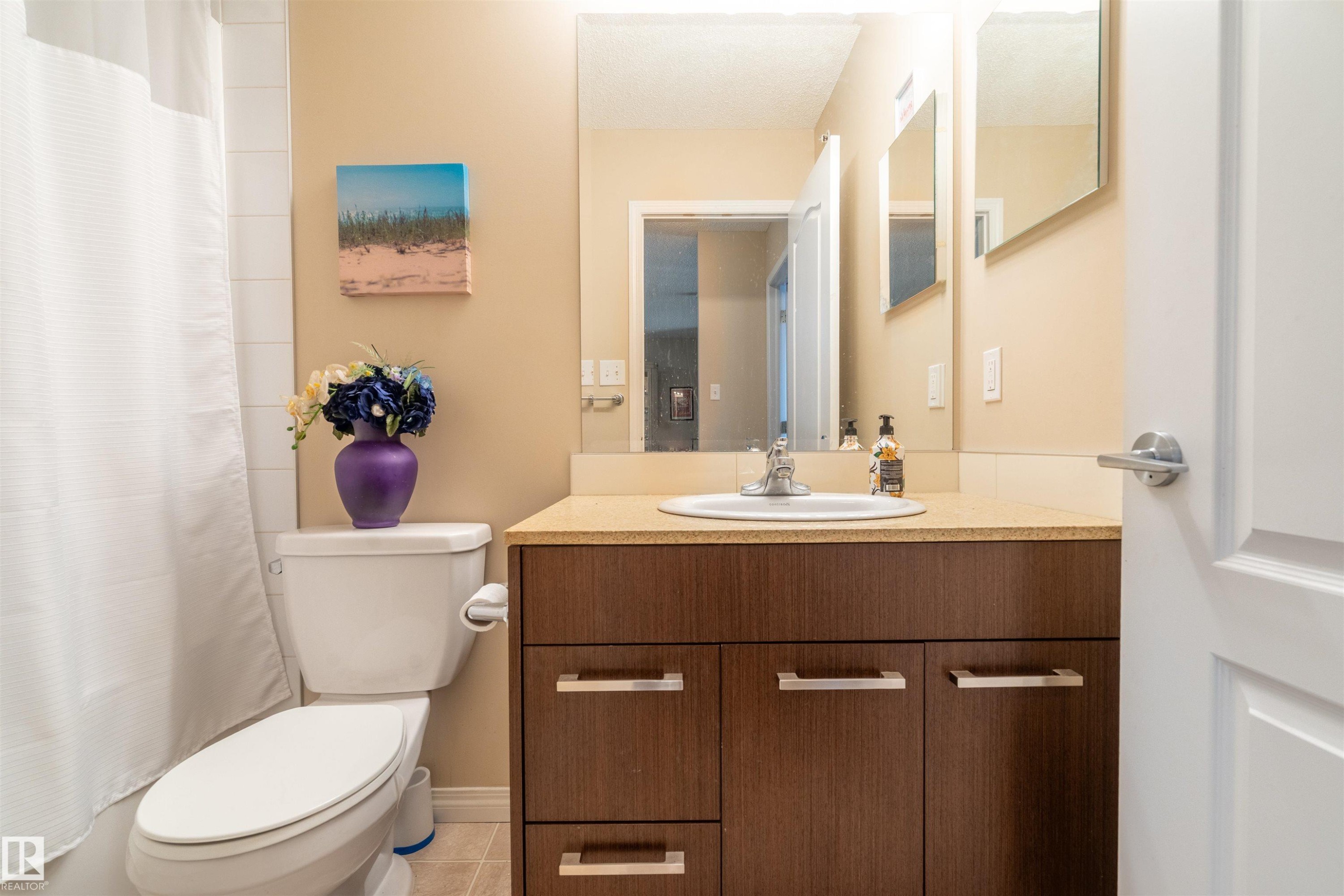 #2401 7343 South Terwillegar Dr Nw, Edmonton, AB - Indoor Photo Showing Bathroom
