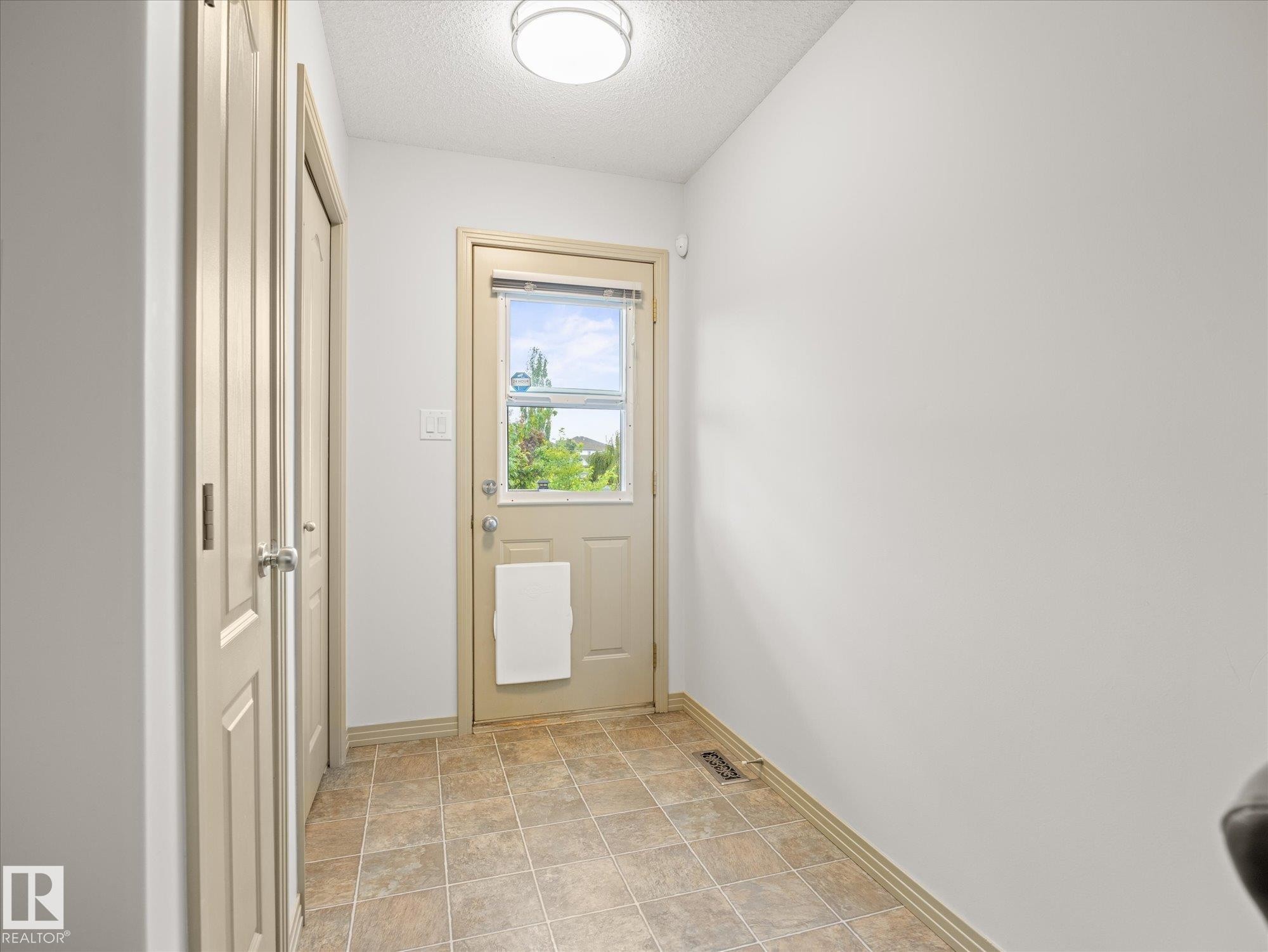 10705 180 Avenue, Edmonton, AB