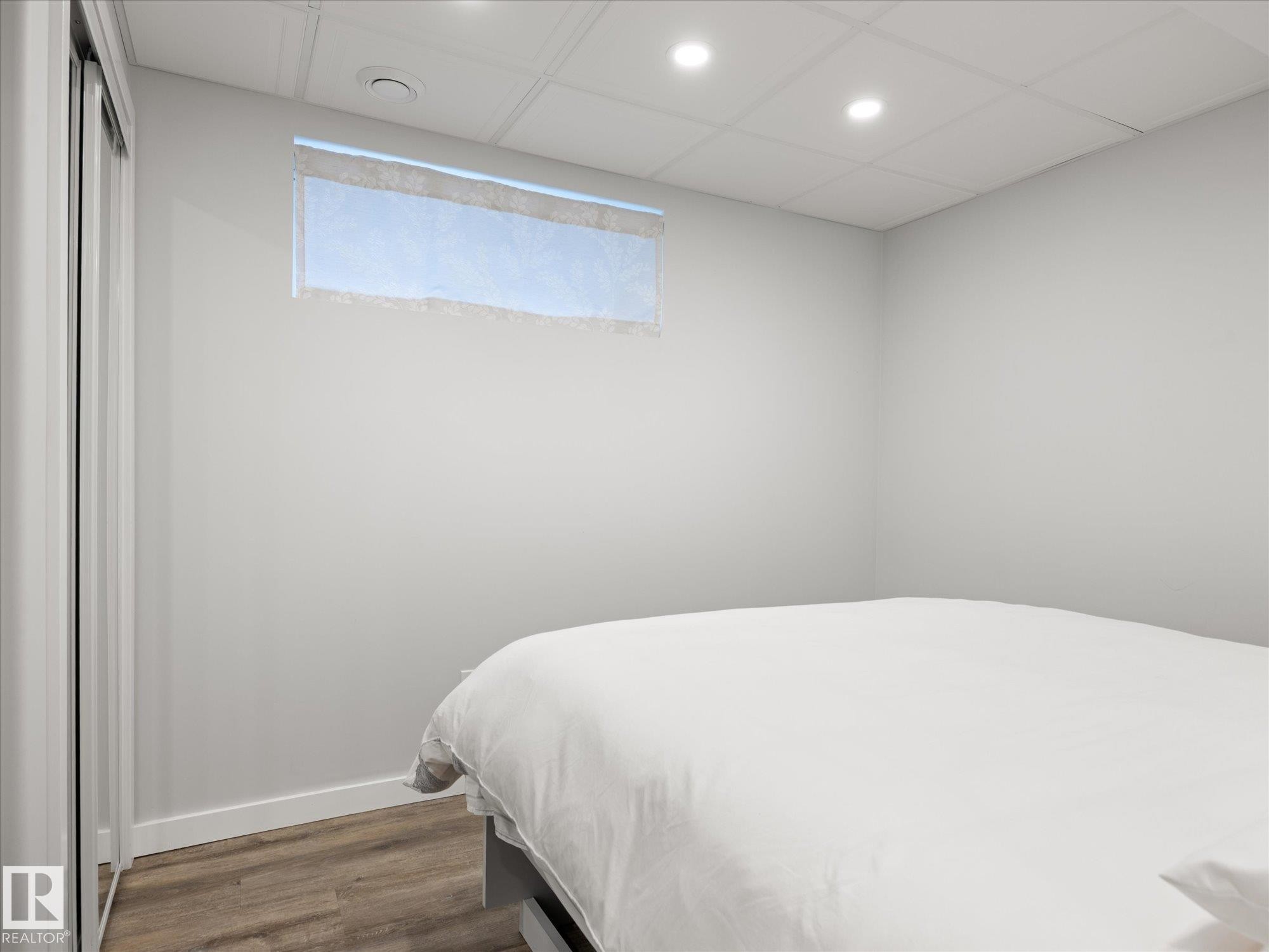 10705 180 Avenue, Edmonton, AB