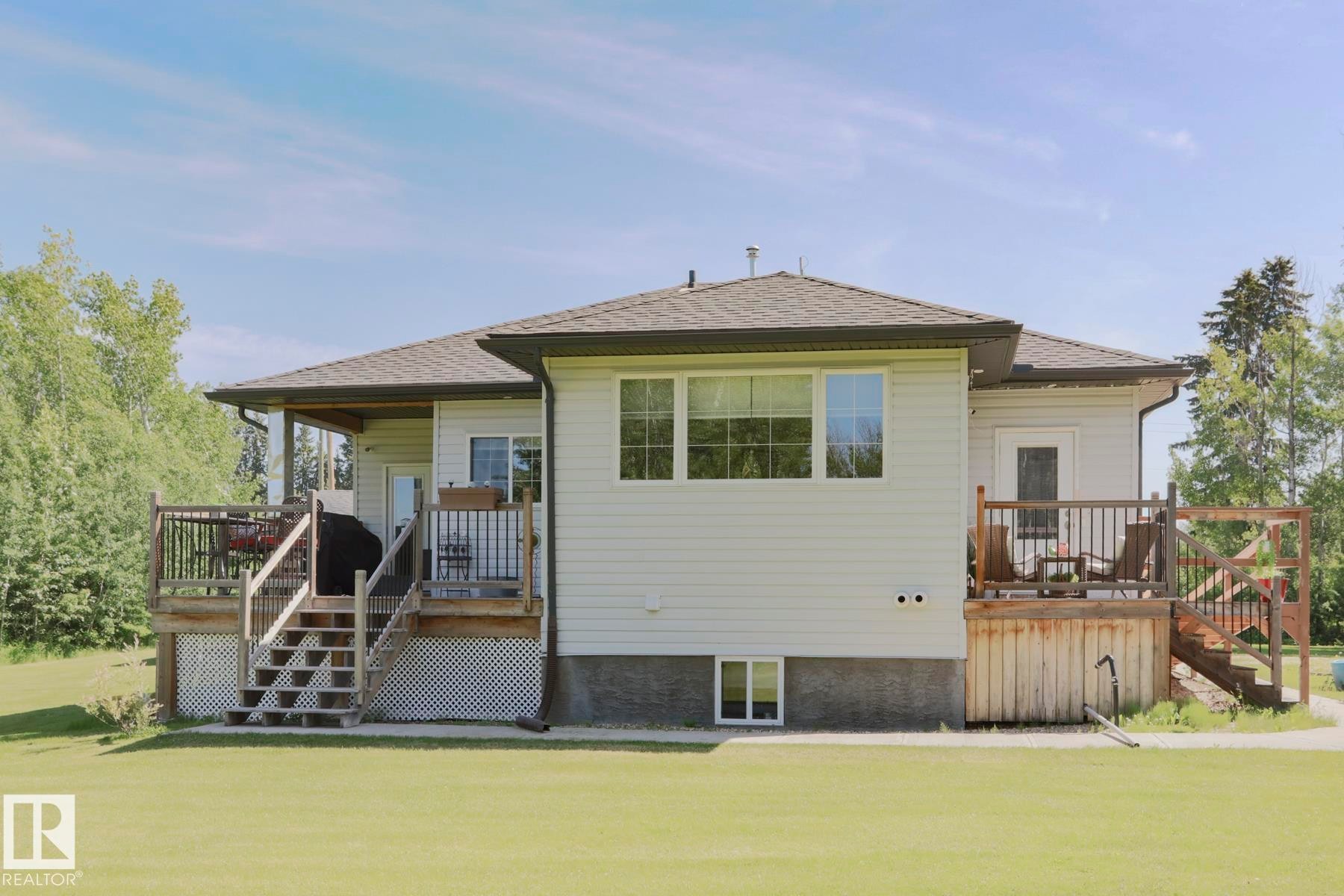 8 Main Street, Entwistle, AB