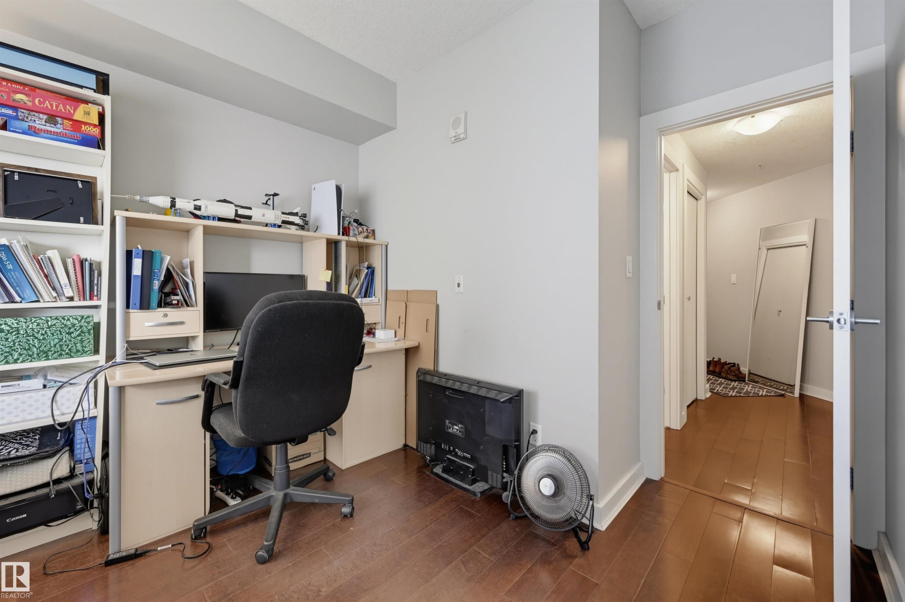 #2204 10152 104 St Nw, Edmonton, AB - Indoor Photo Showing Office