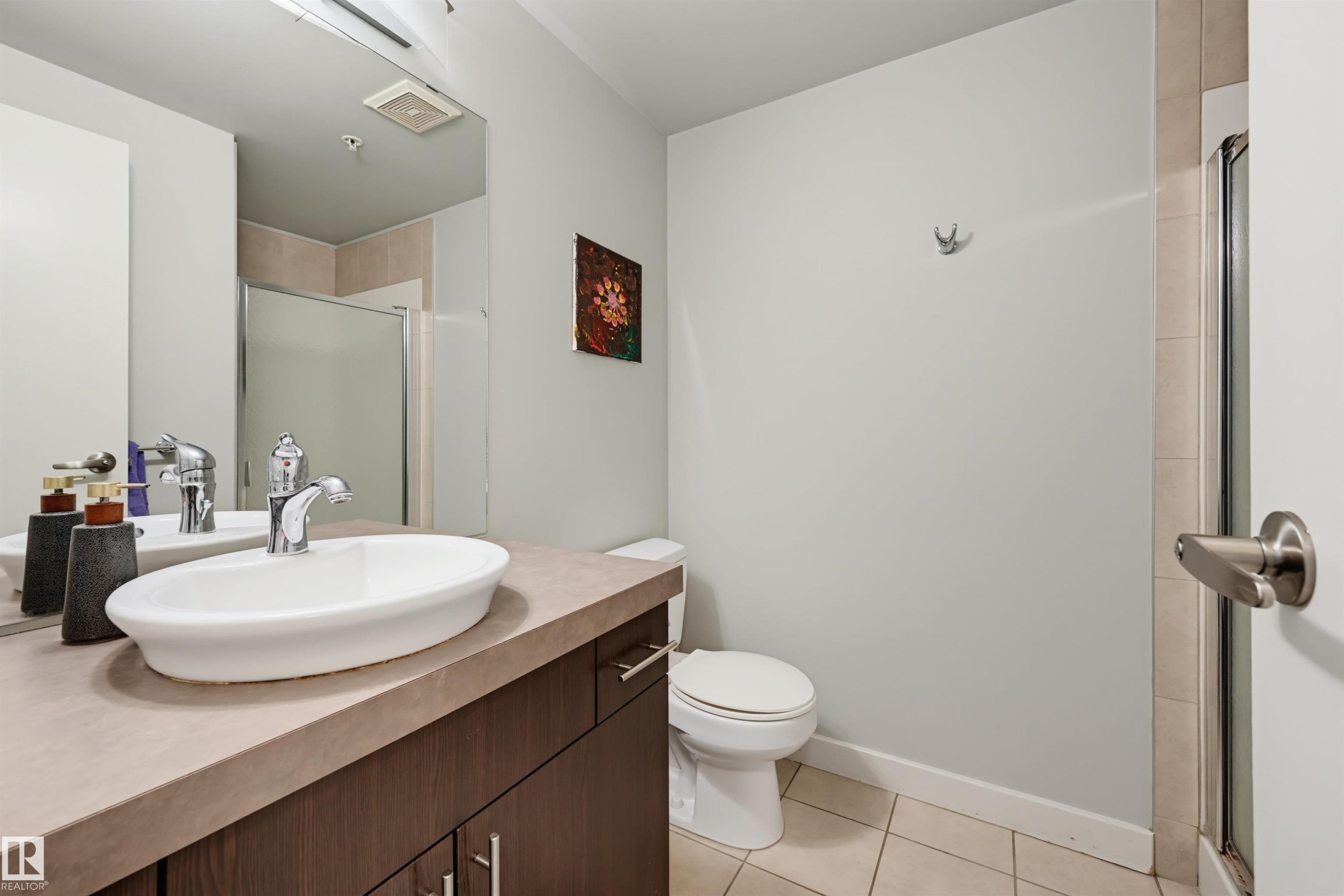 #2204 10152 104 St Nw, Edmonton, AB - Indoor Photo Showing Bathroom