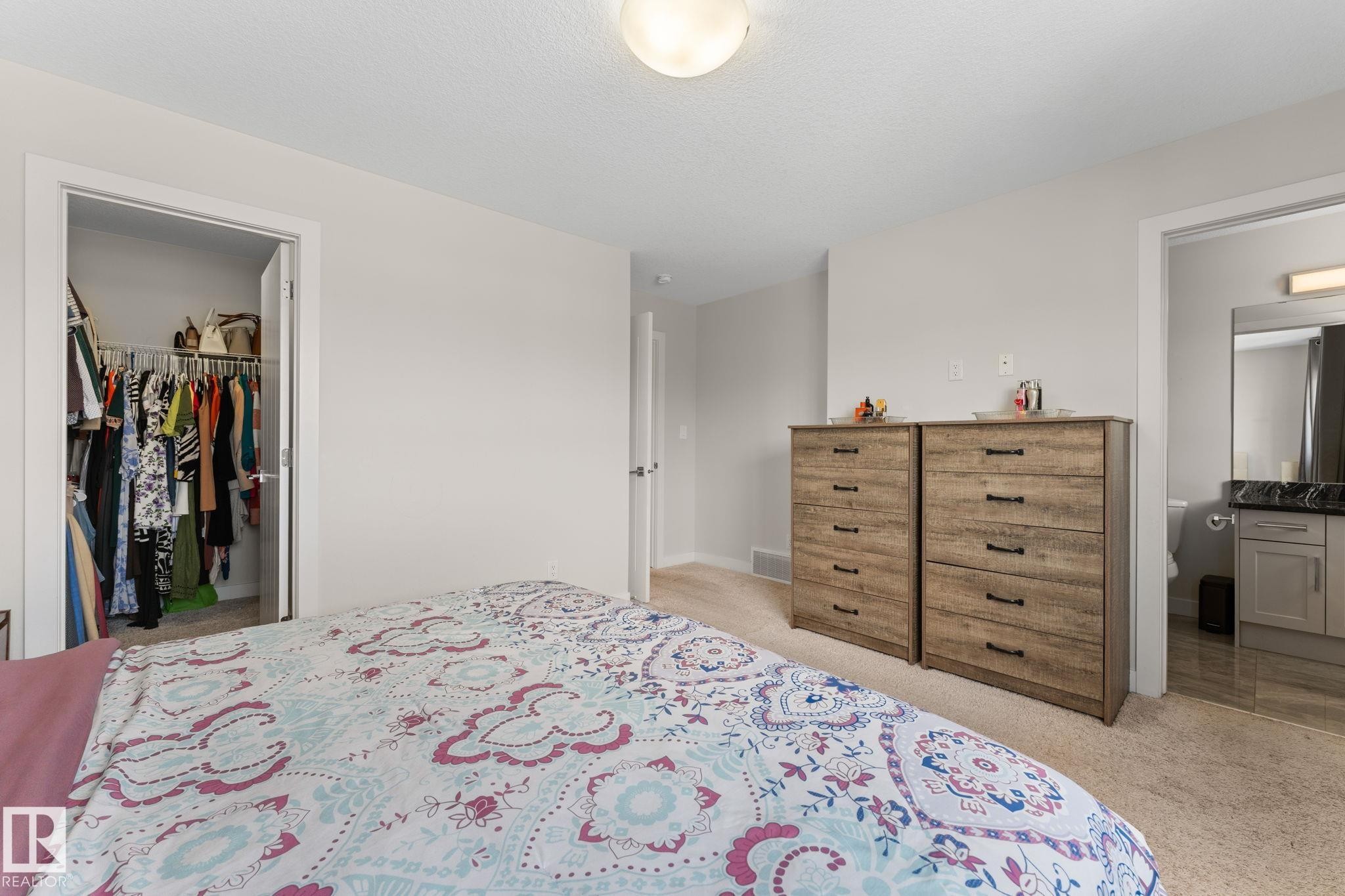 6689 Cardinal Road, Edmonton, AB