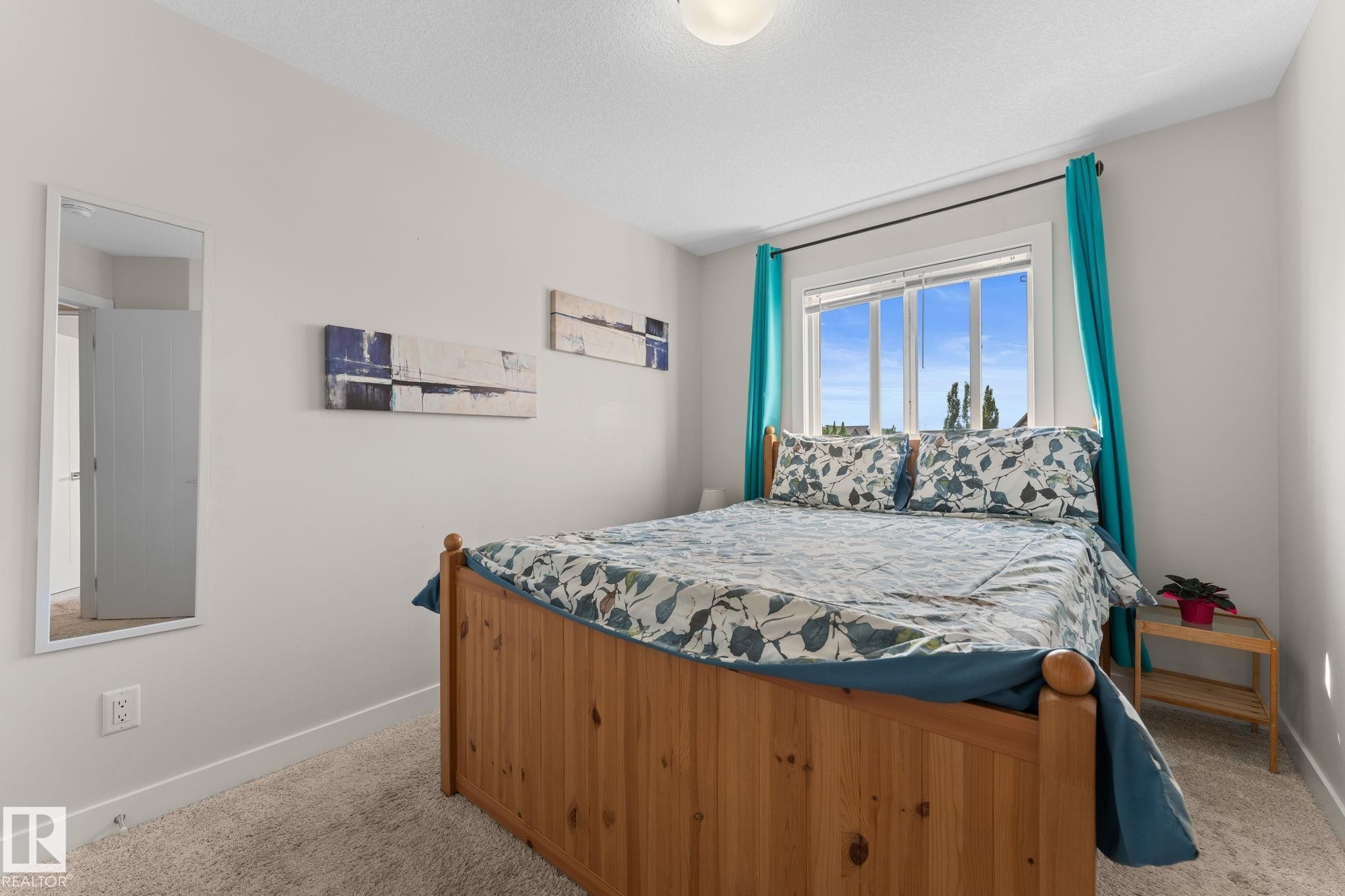 6689 Cardinal Road, Edmonton, AB