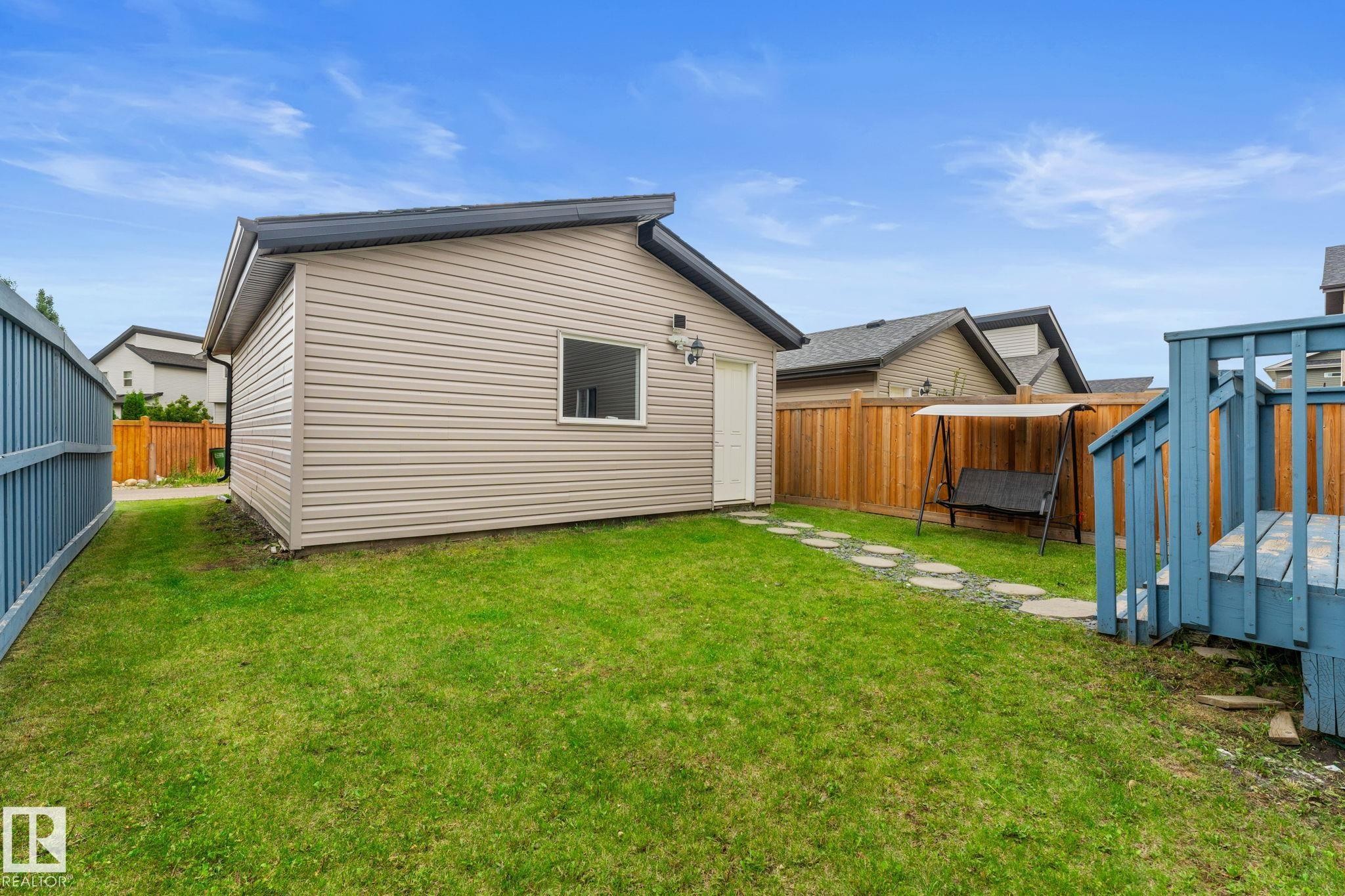 6689 Cardinal Road, Edmonton, AB