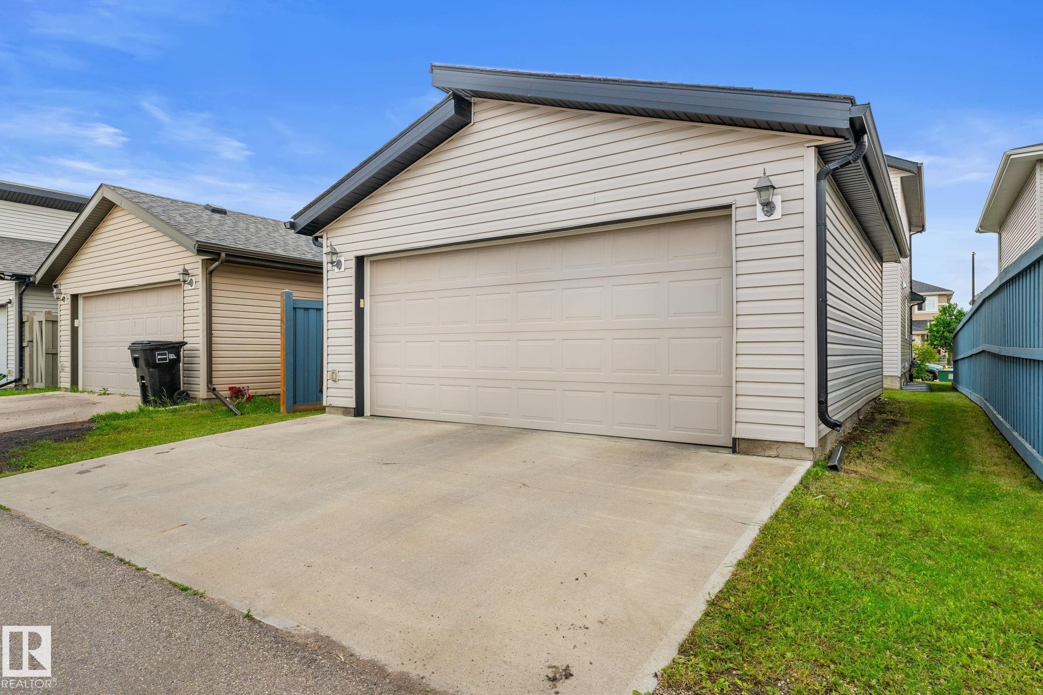 6689 Cardinal Road, Edmonton, AB