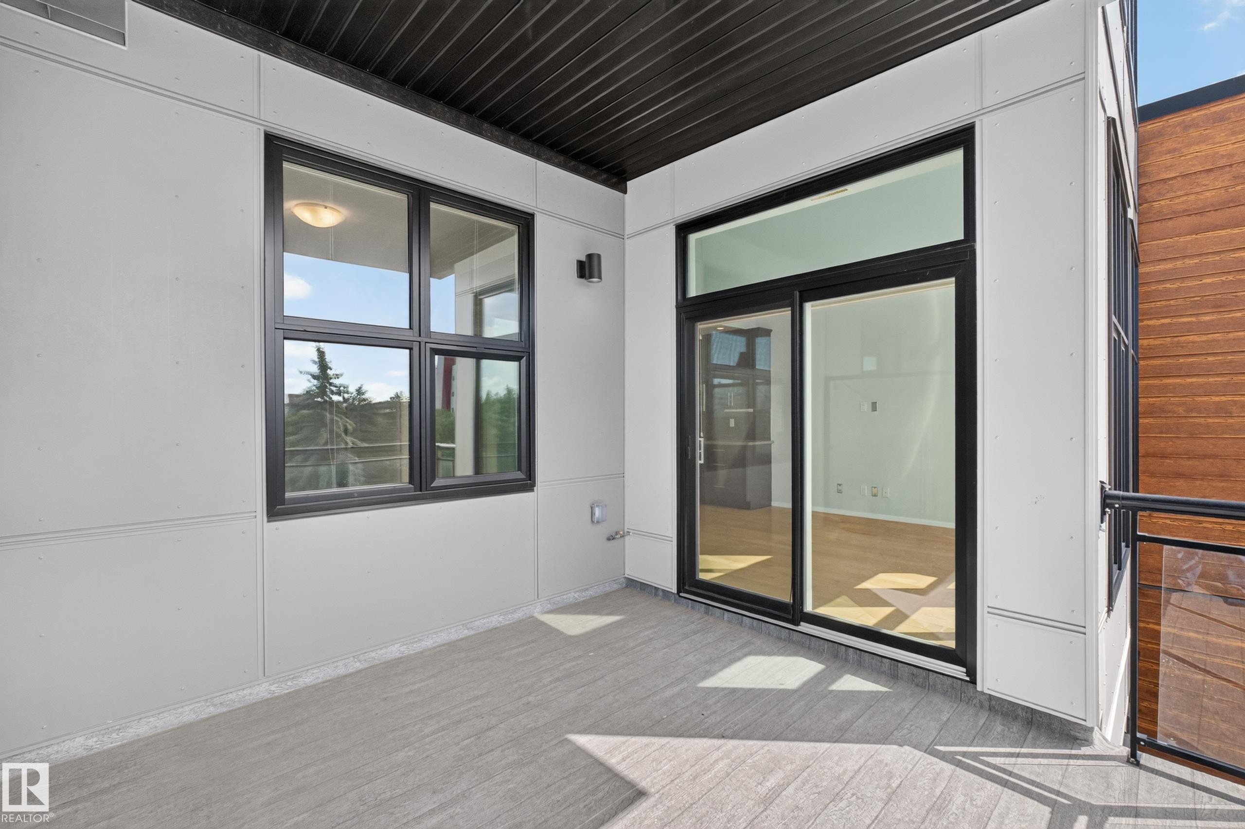 #403 10531 117 St Nw, Edmonton, AB - Outdoor With Exterior