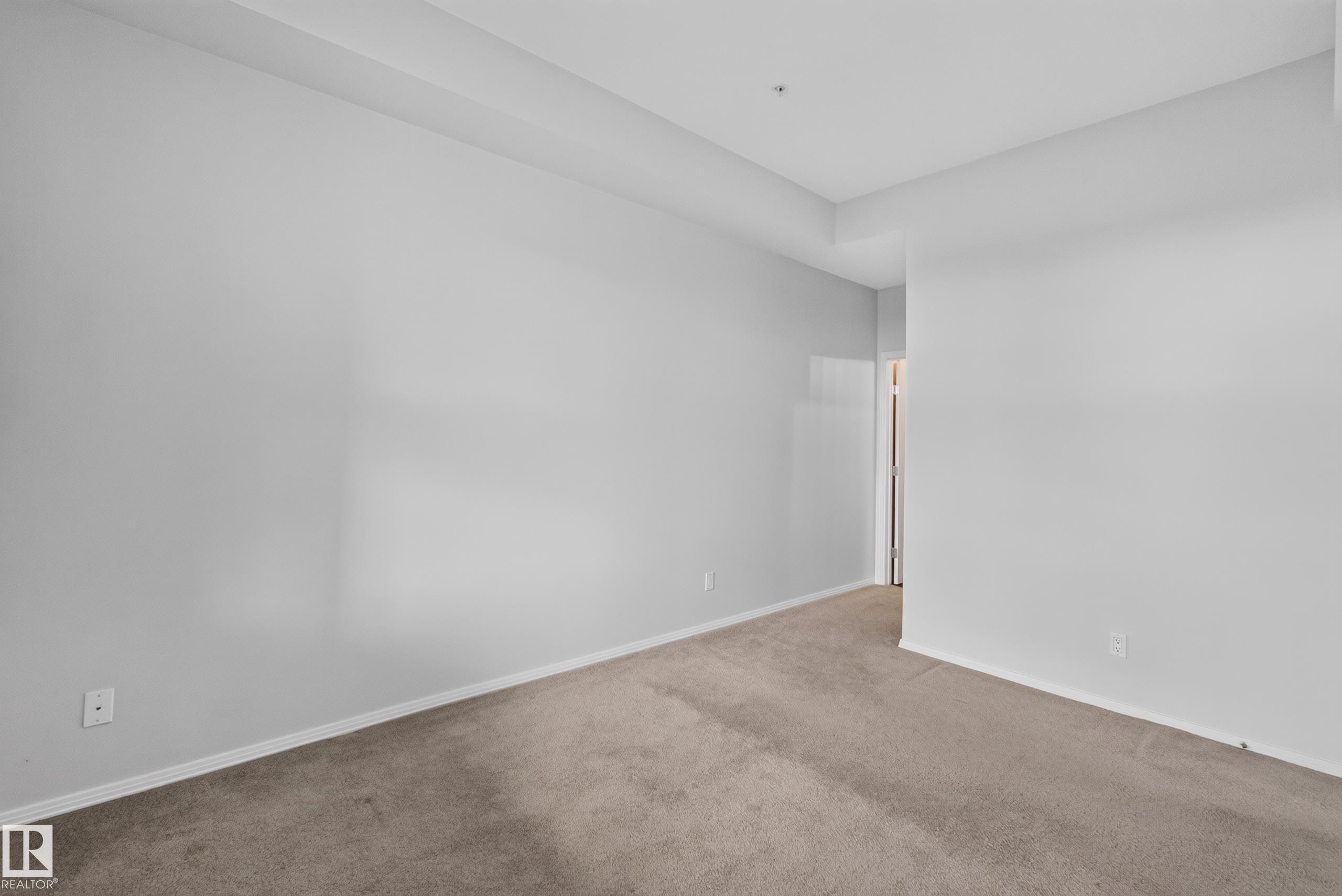 #403 10531 117 St Nw, Edmonton, AB - Indoor Photo Showing Other Room