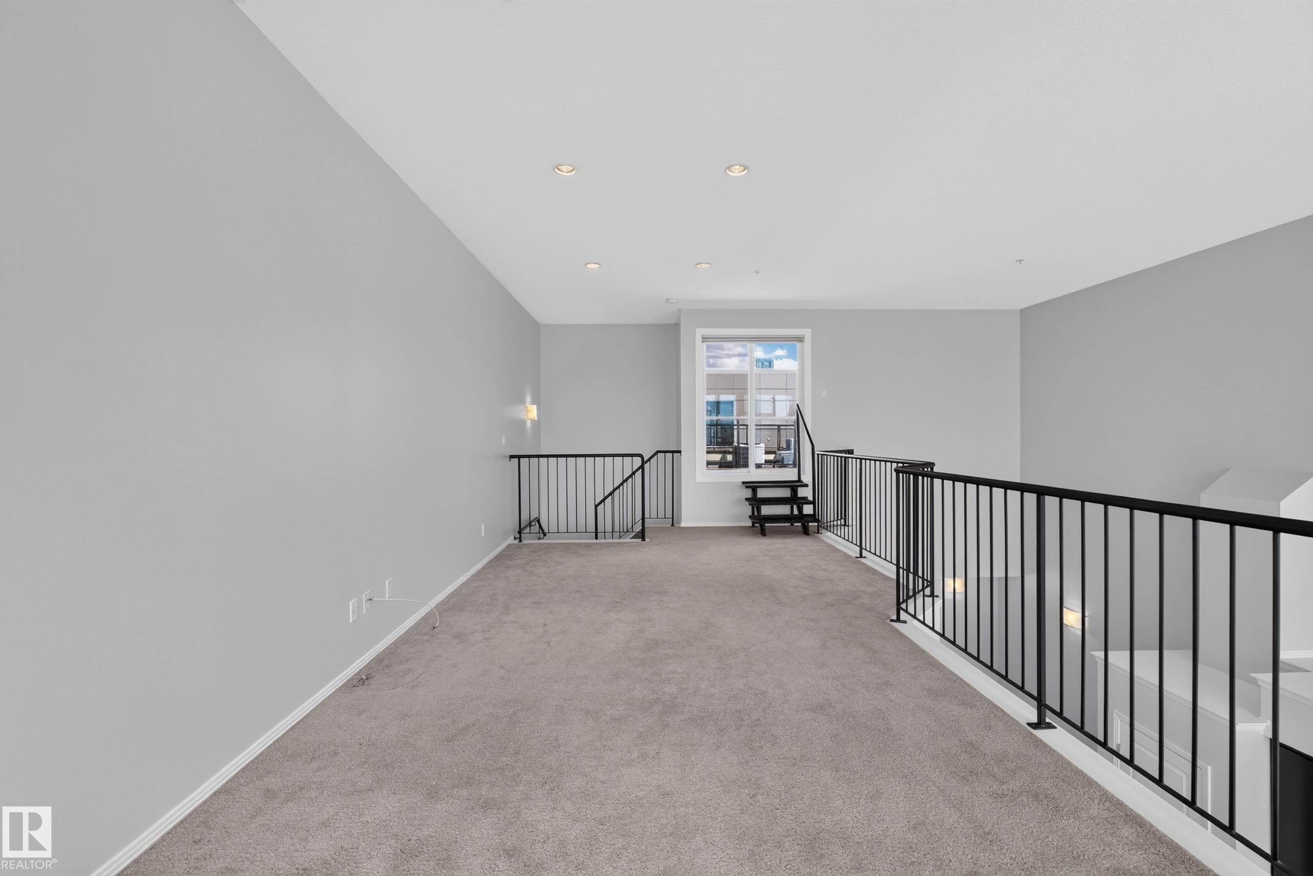 #403 10531 117 St Nw, Edmonton, AB - Indoor Photo Showing Other Room