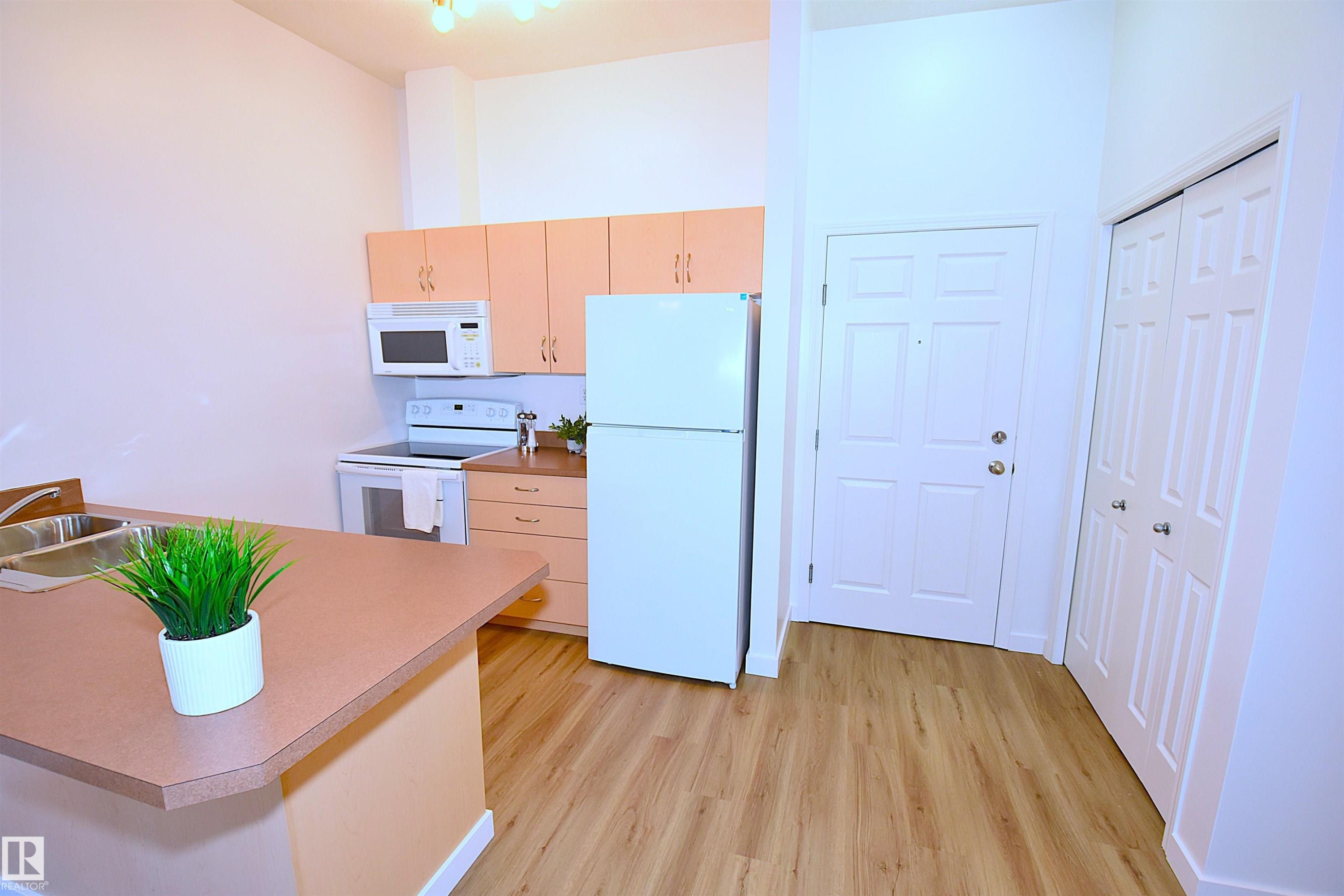 103 4310 33 Street, Stony Plain, AB