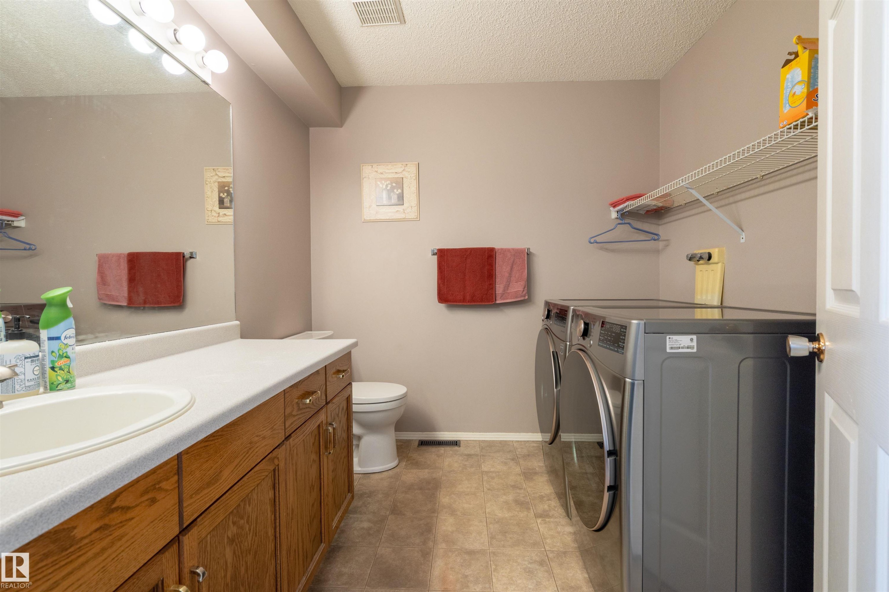 #48 3311 58 St Nw, Edmonton, AB - Indoor