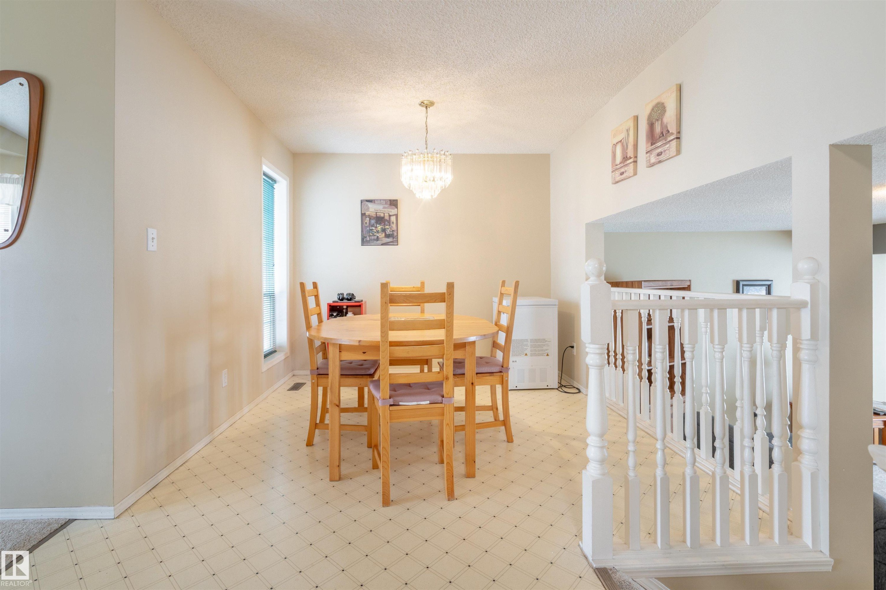 #48 3311 58 St Nw, Edmonton, AB - Indoor