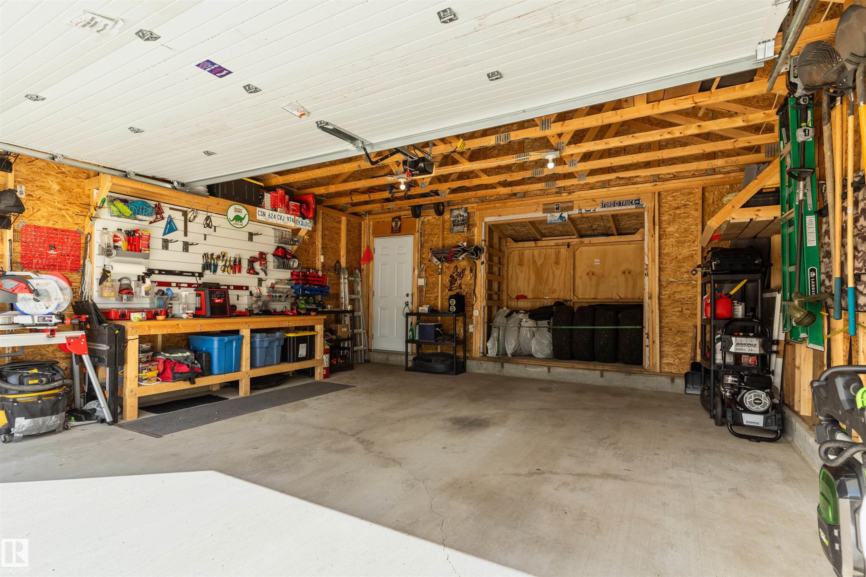 3711 Weidle Crescent, Edmonton, AB