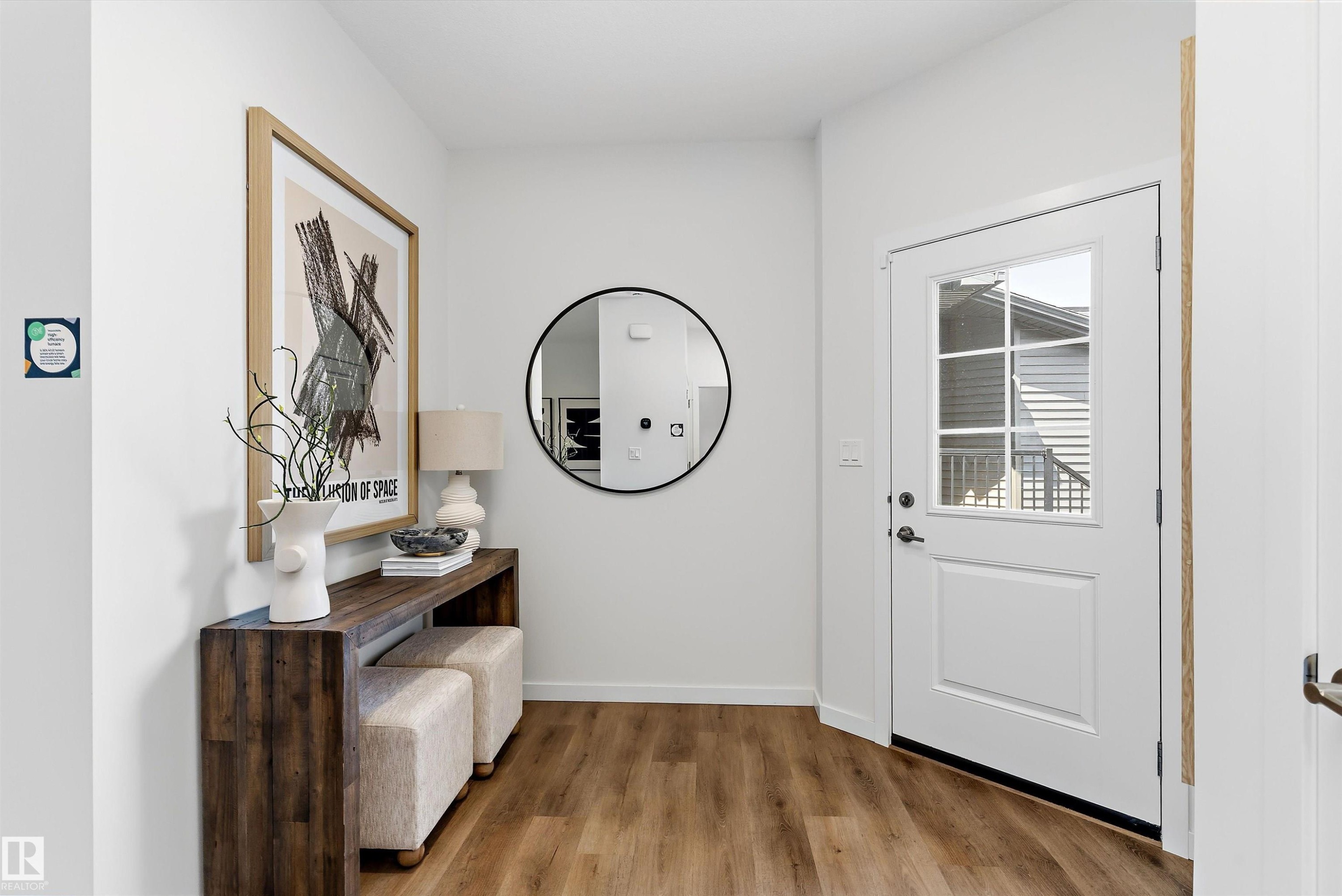8907 Elves Loop Nw, Edmonton, AB - Indoor Photo Showing Other Room