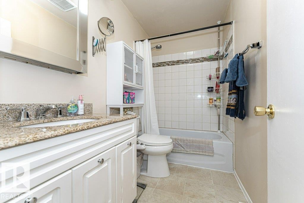 11544 71 Street, Edmonton, AB