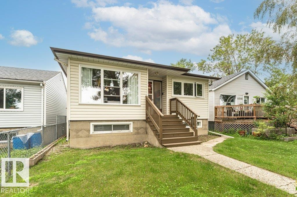 11544 71 Street, Edmonton, AB