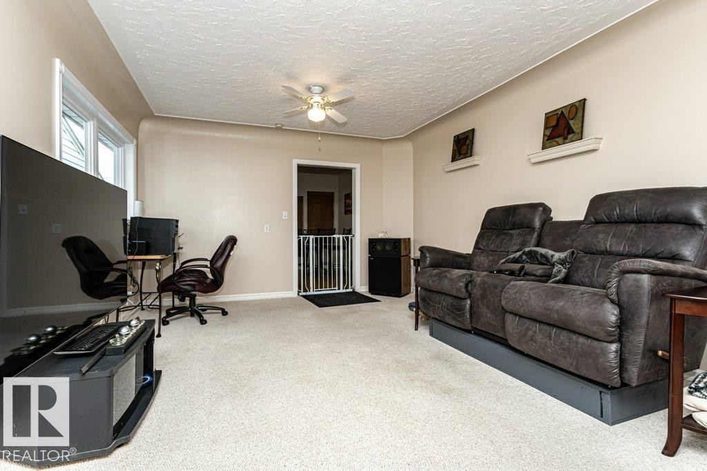 11544 71 Street, Edmonton, AB