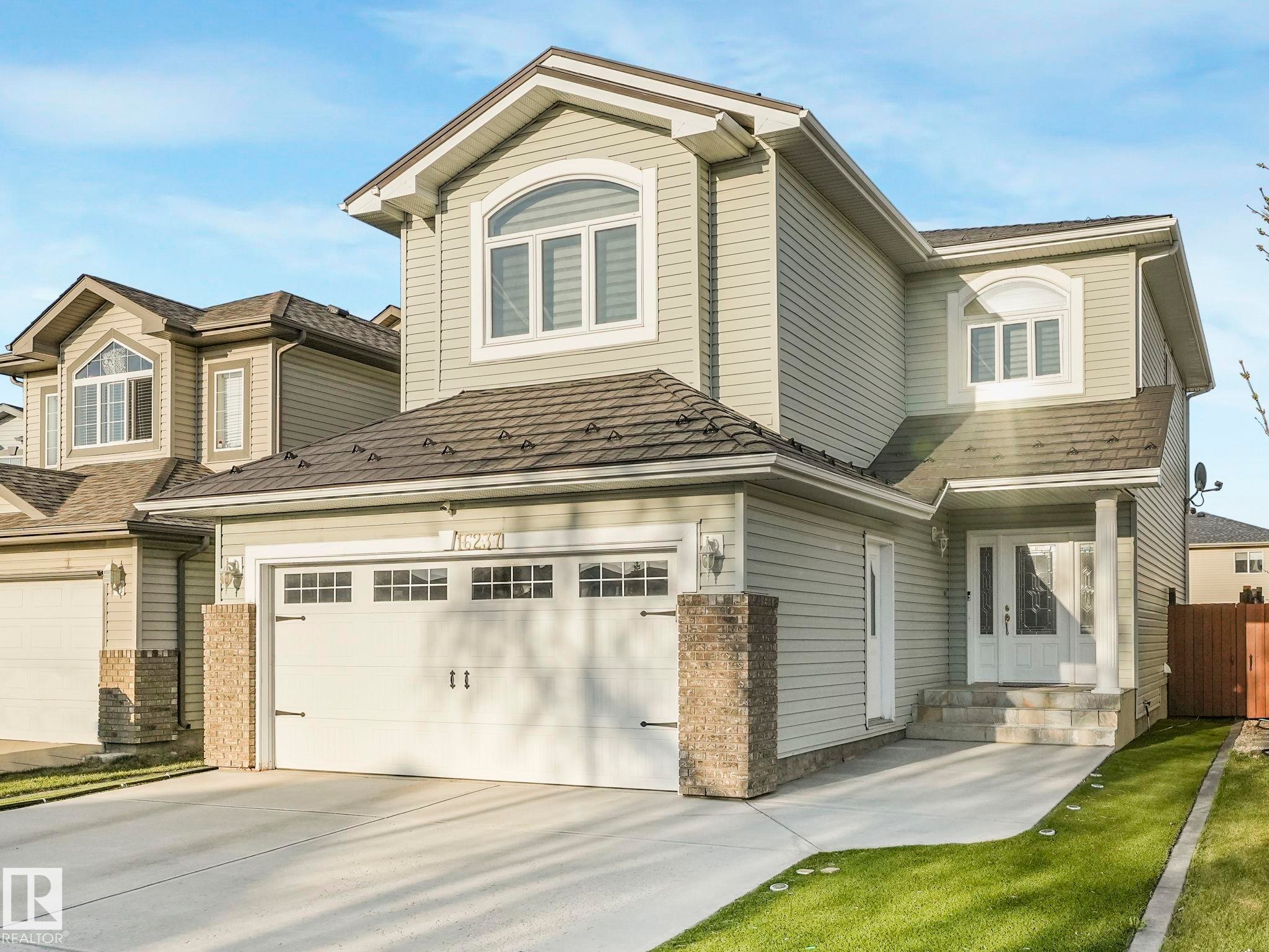16237 129A Street Nw, Edmonton, AB - Outdoor With Facade