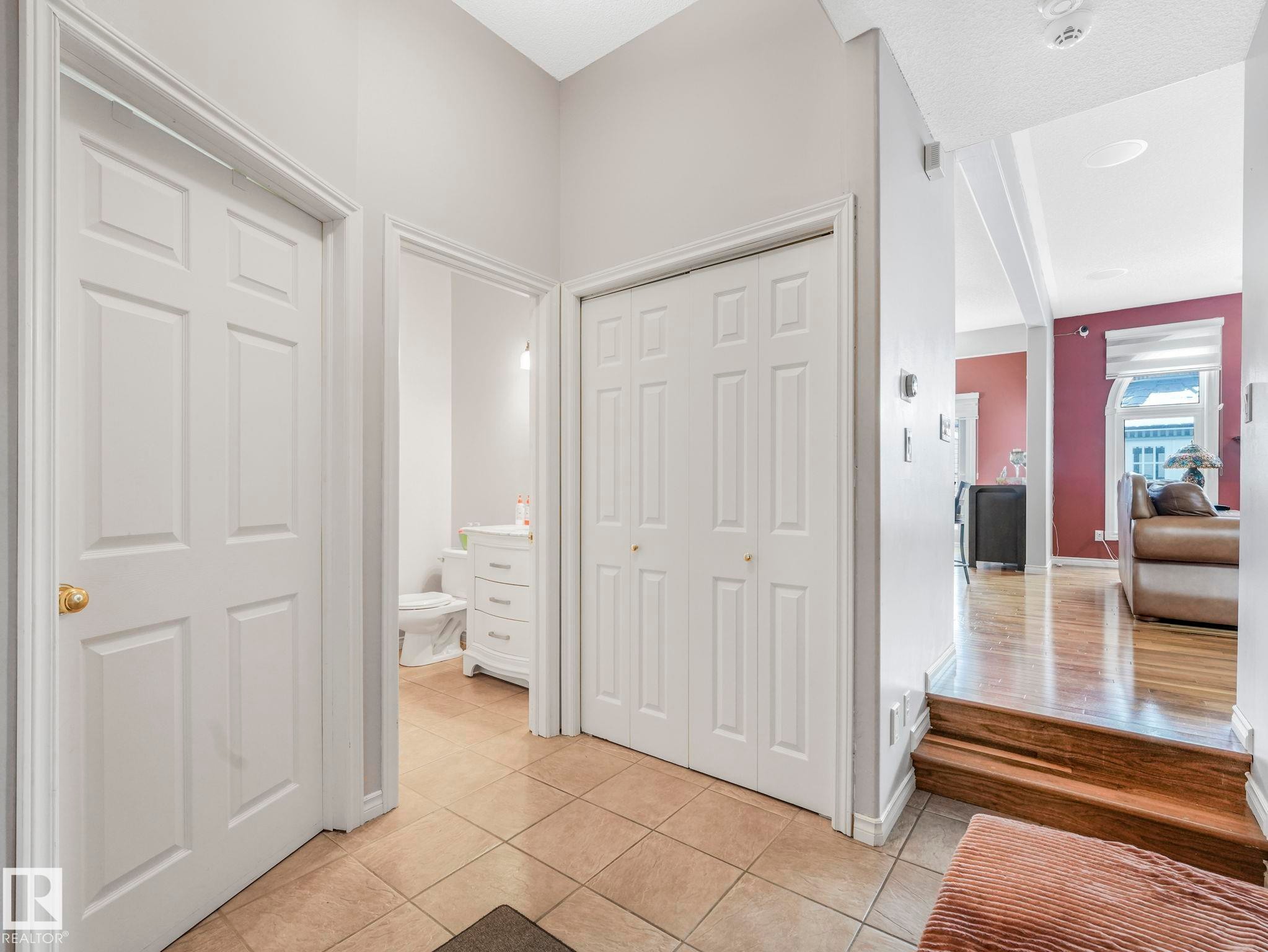 16237 129A Street Nw, Edmonton, AB - Indoor Photo Showing Other Room