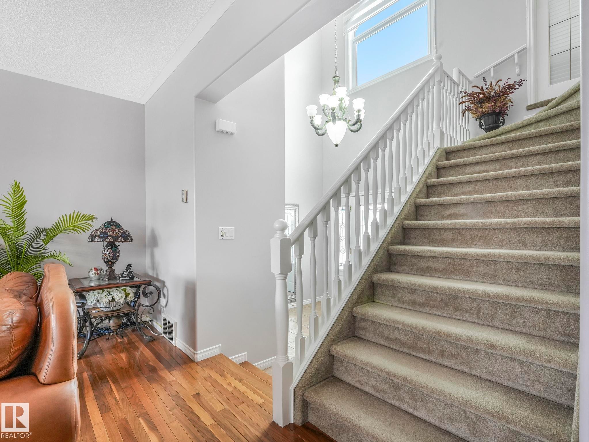 16237 129A Street Nw, Edmonton, AB - Indoor Photo Showing Other Room