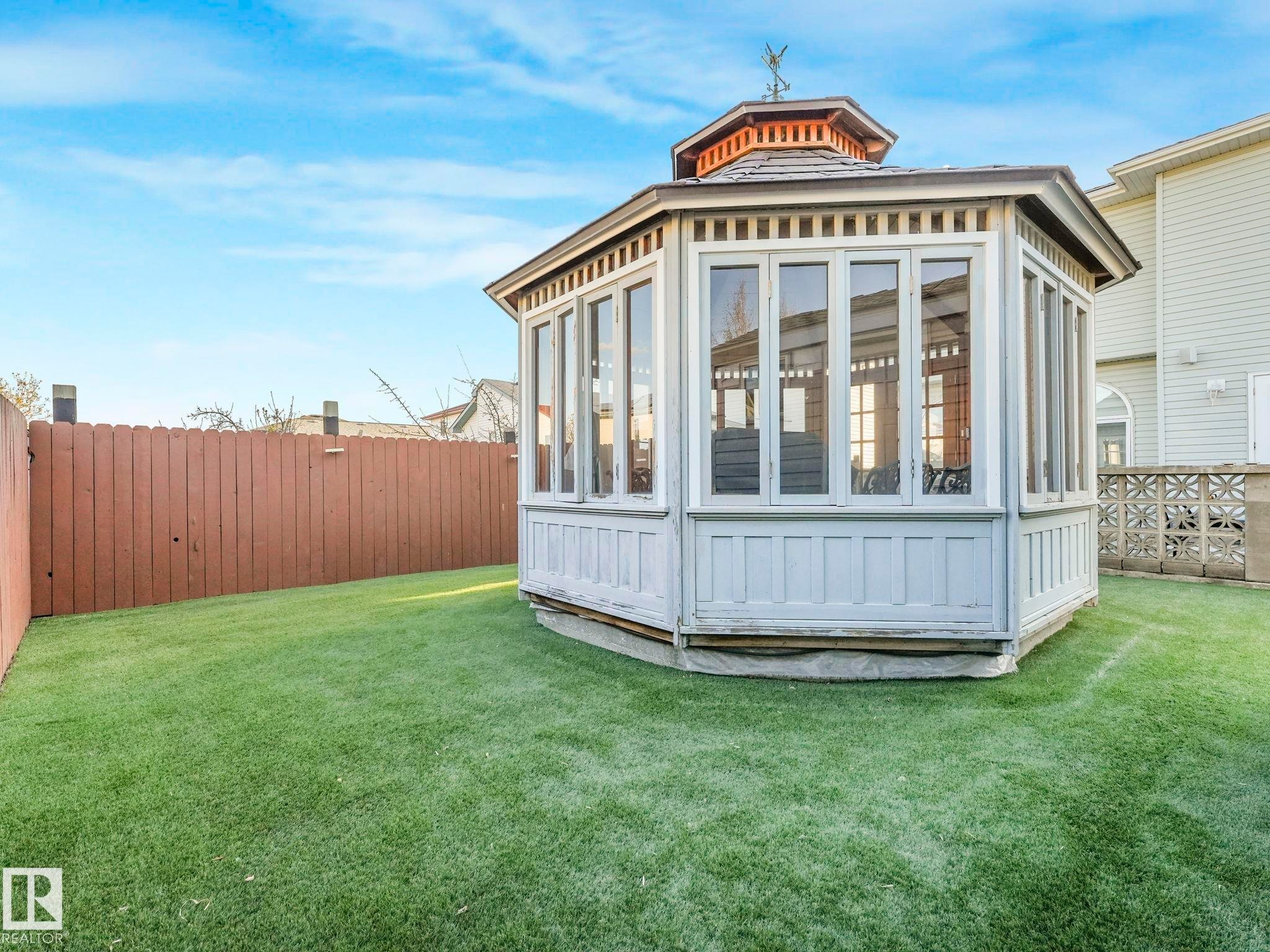 16237 129A Street Nw, Edmonton, AB - Outdoor