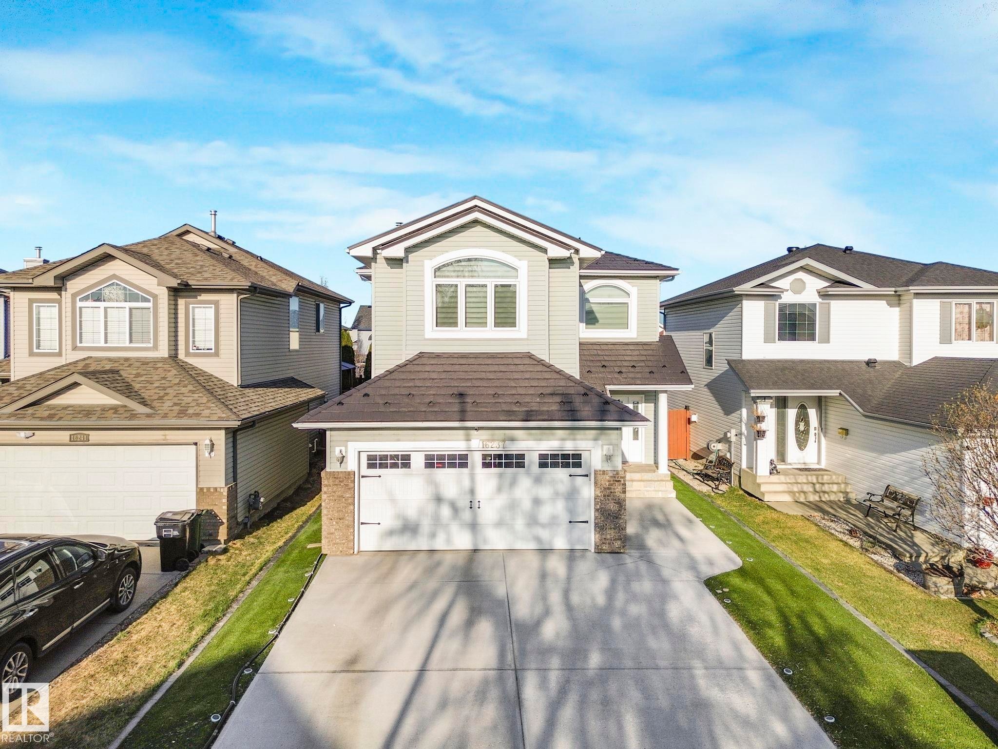 16237 129A Street Nw, Edmonton, AB - Outdoor With Facade