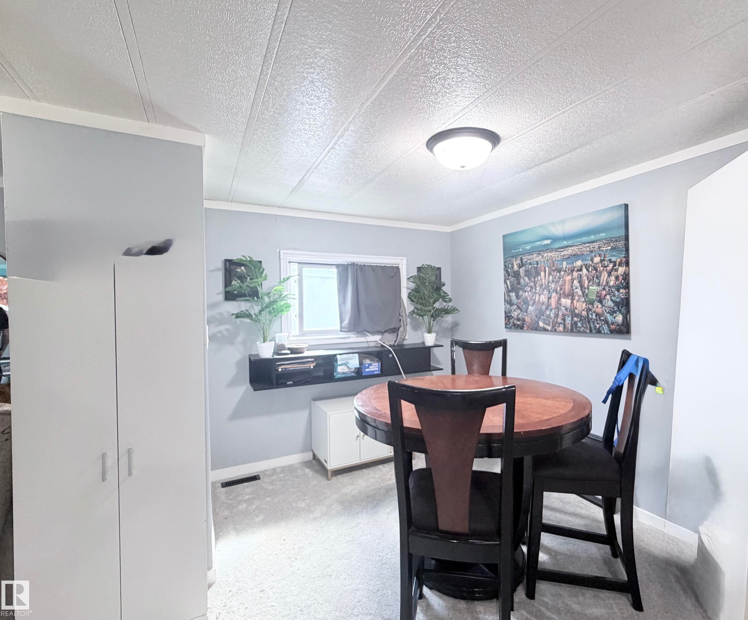2 Round Road Nw, Edmonton, AB
