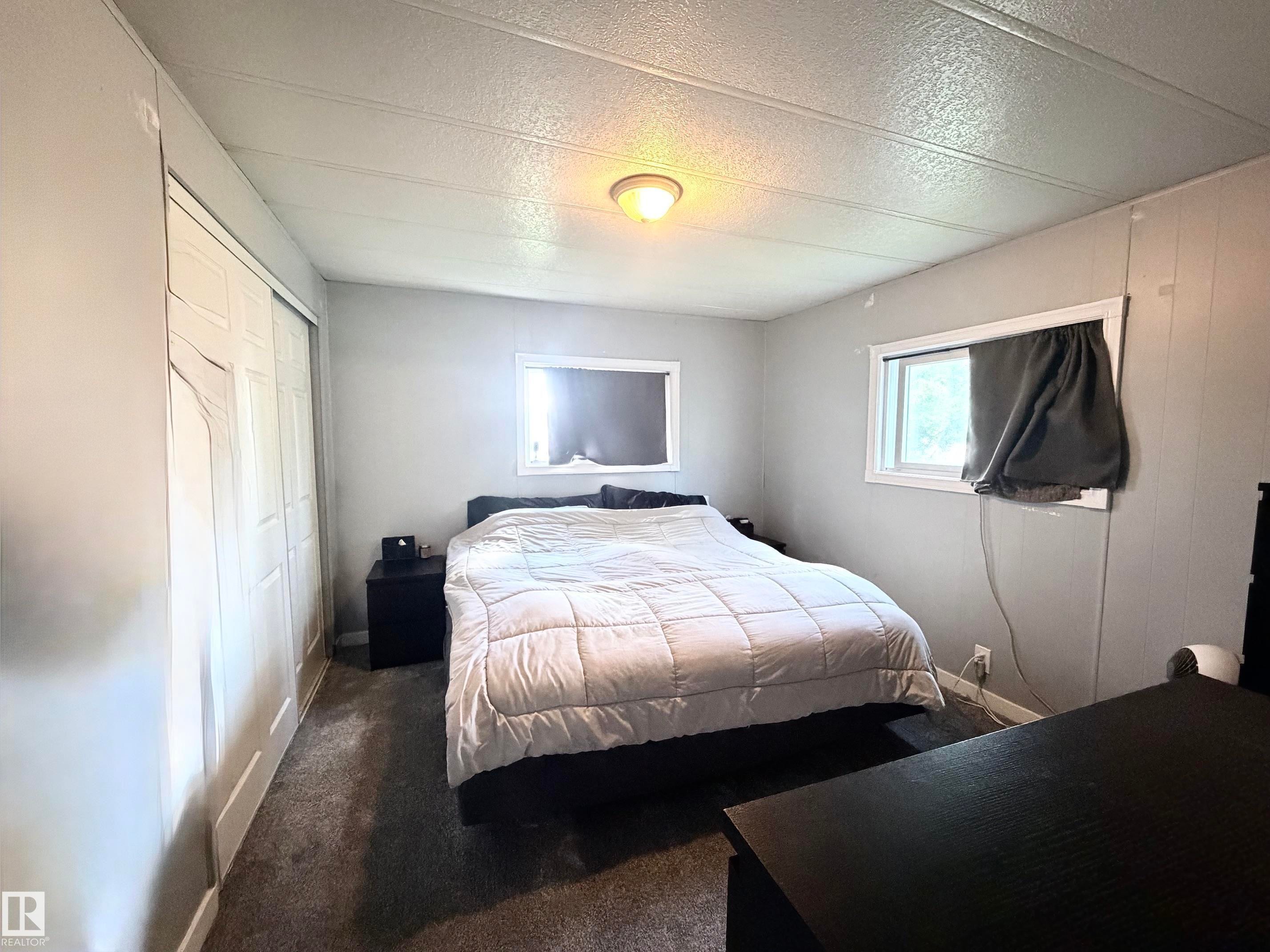 2 Round Road Nw, Edmonton, AB