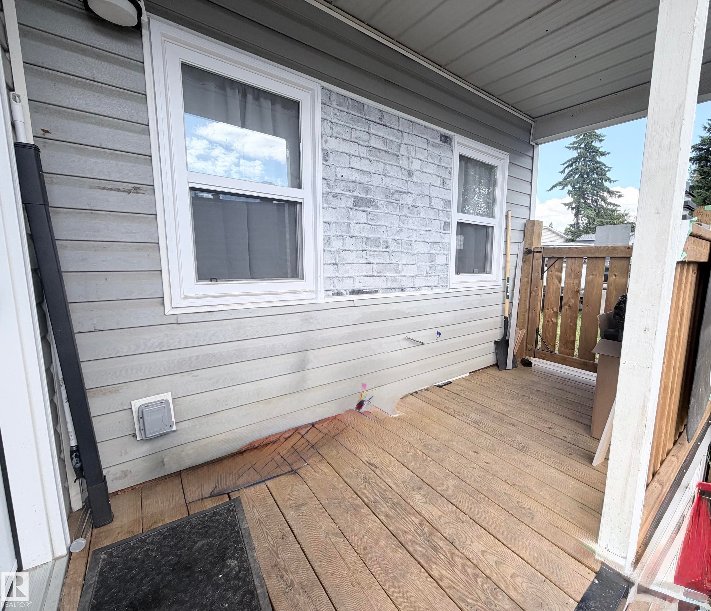 2 Round Road Nw, Edmonton, AB