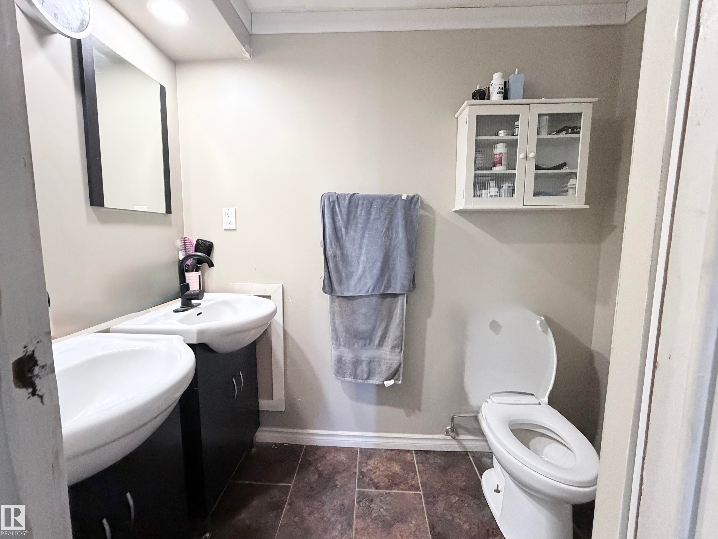 2 Round Road Nw, Edmonton, AB
