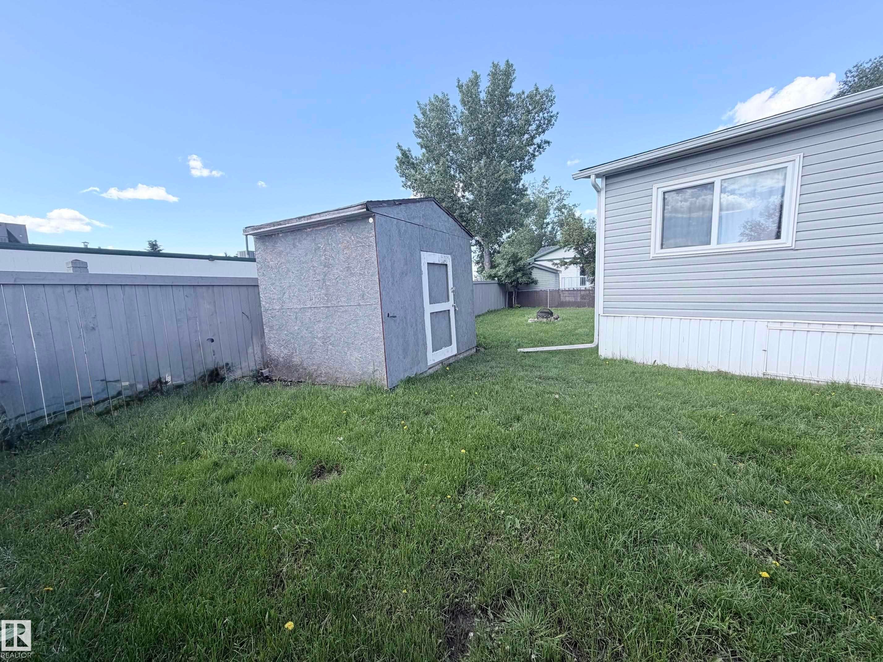 2 Round Road Nw, Edmonton, AB