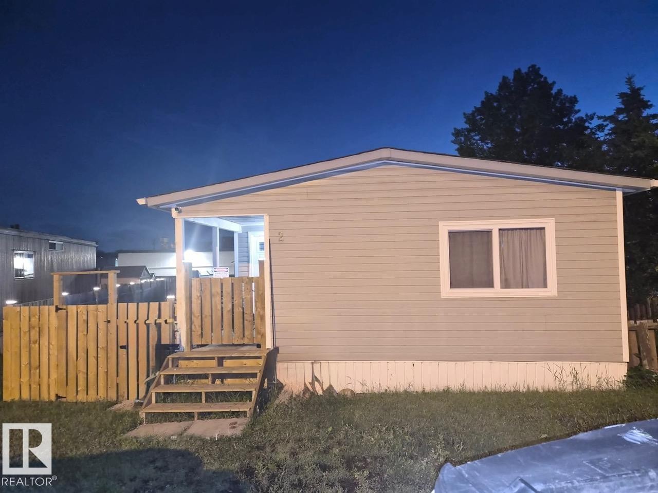 2 Round Road Nw, Edmonton, AB