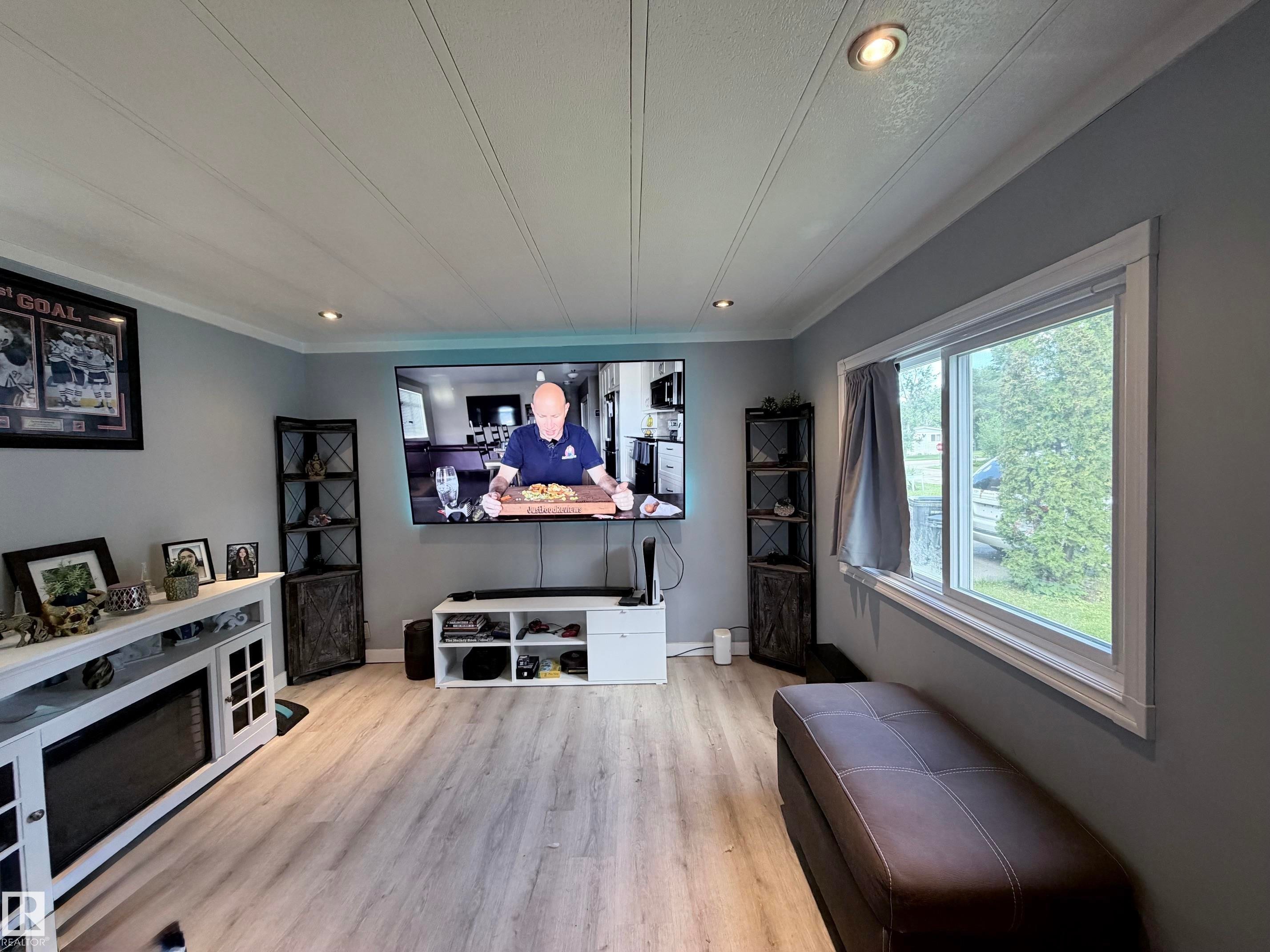 2 Round Road Nw, Edmonton, AB