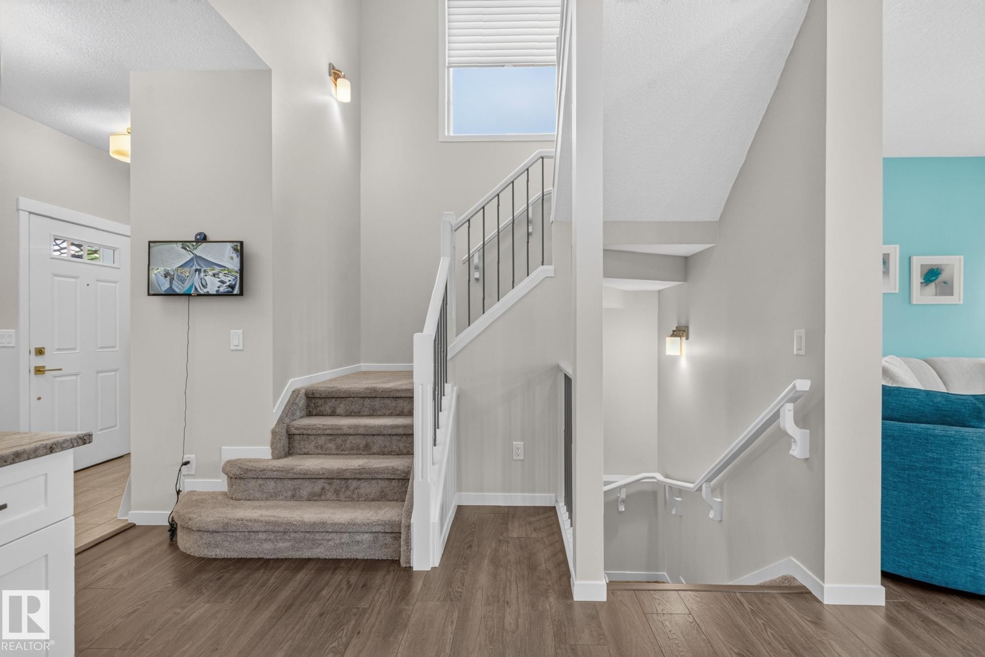 866 Ebbers Crescent Nw, Edmonton, AB - Indoor Photo Showing Other Room