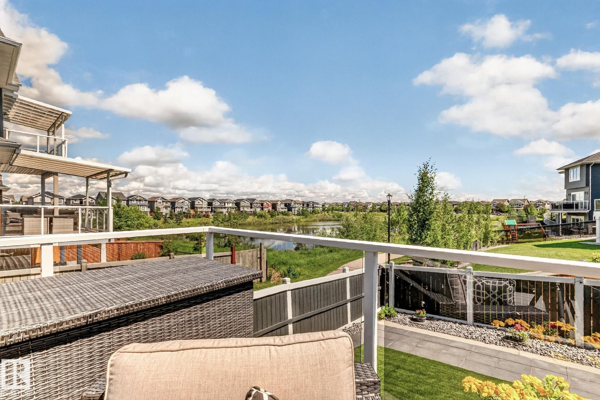 866 Ebbers Crescent Nw, Edmonton, AB - Outdoor