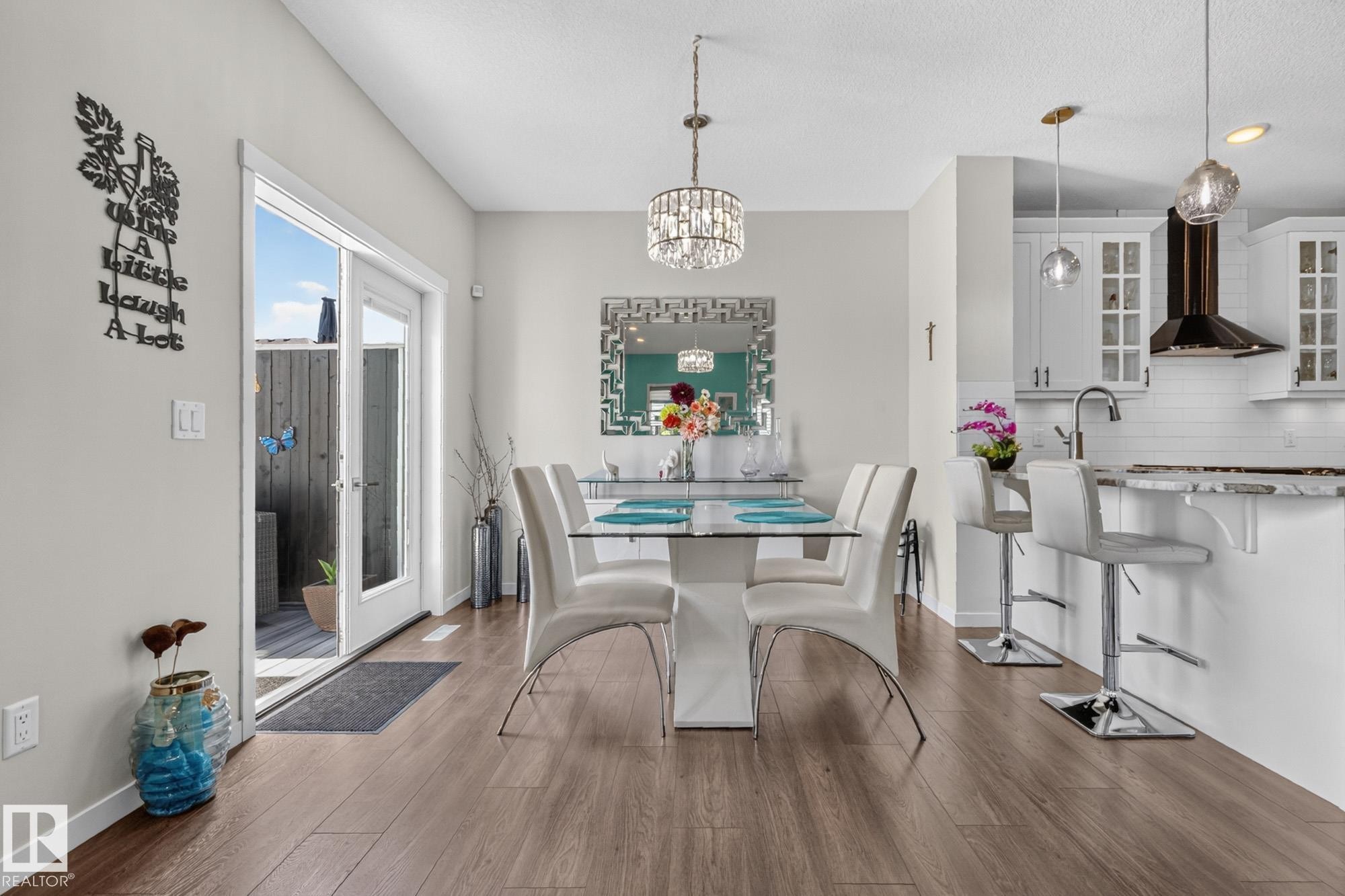 866 Ebbers Crescent Nw, Edmonton, AB - Indoor