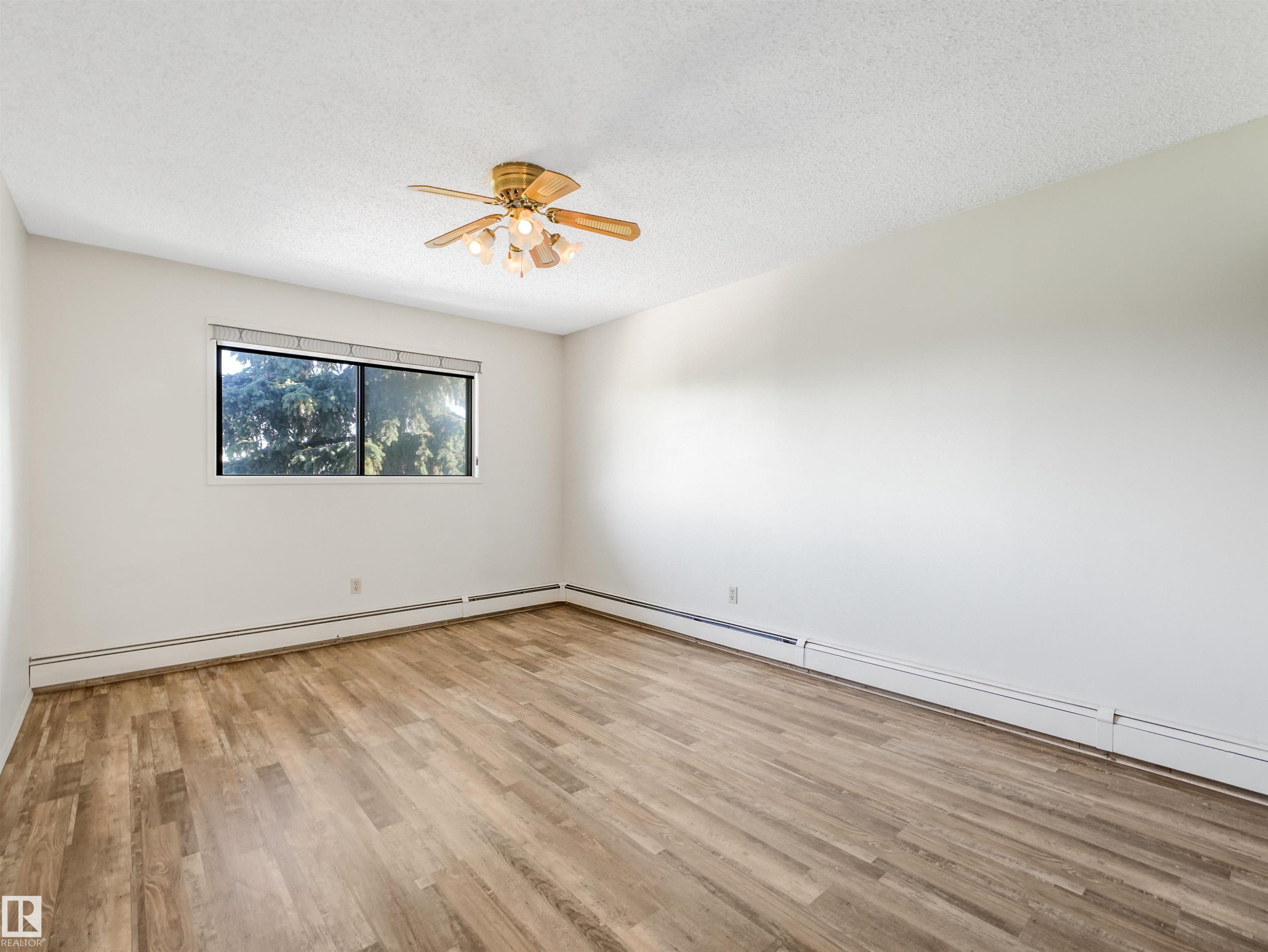 403 11115 74 Street, Edmonton, AB