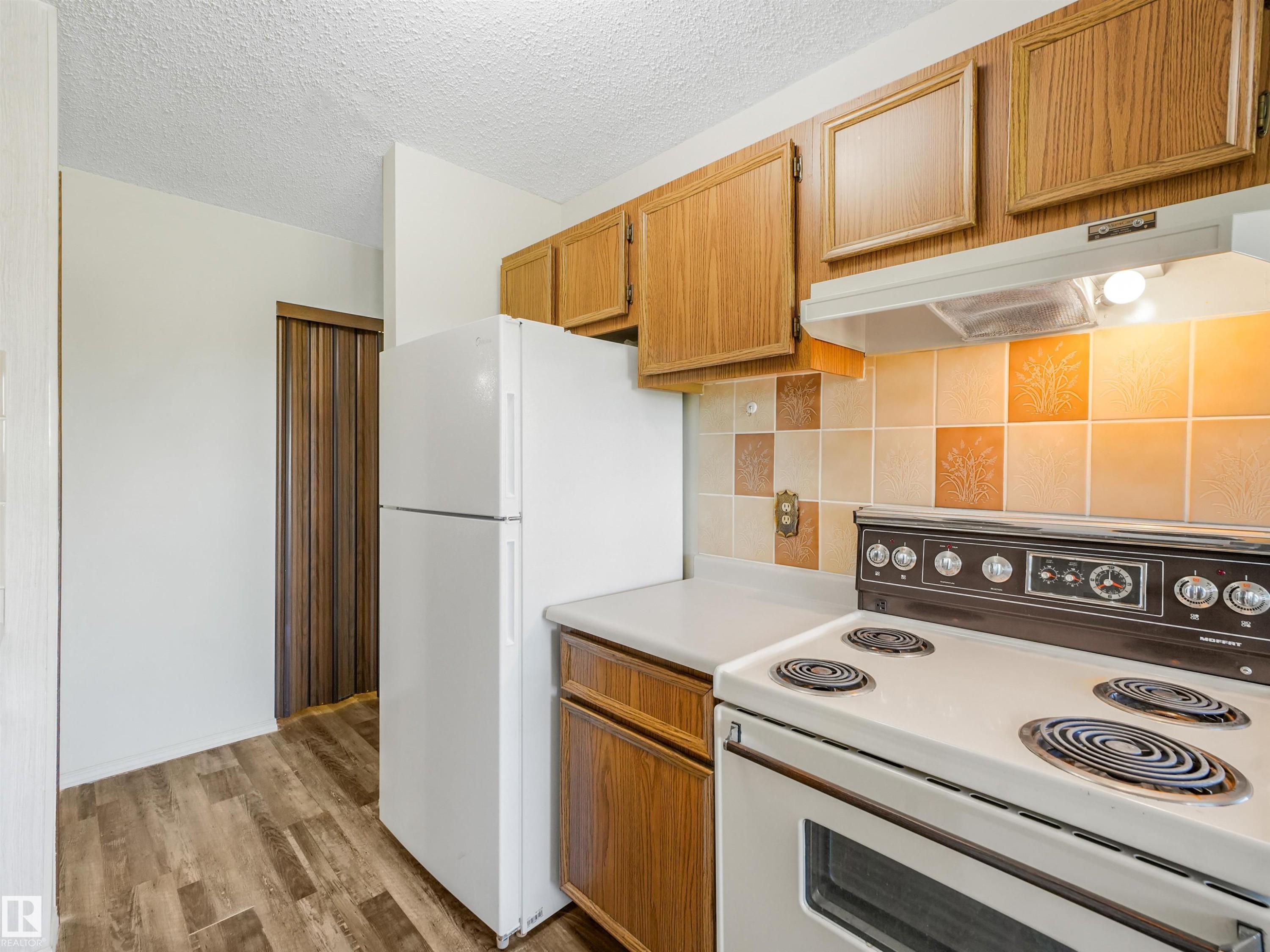 403 11115 74 Street, Edmonton, AB