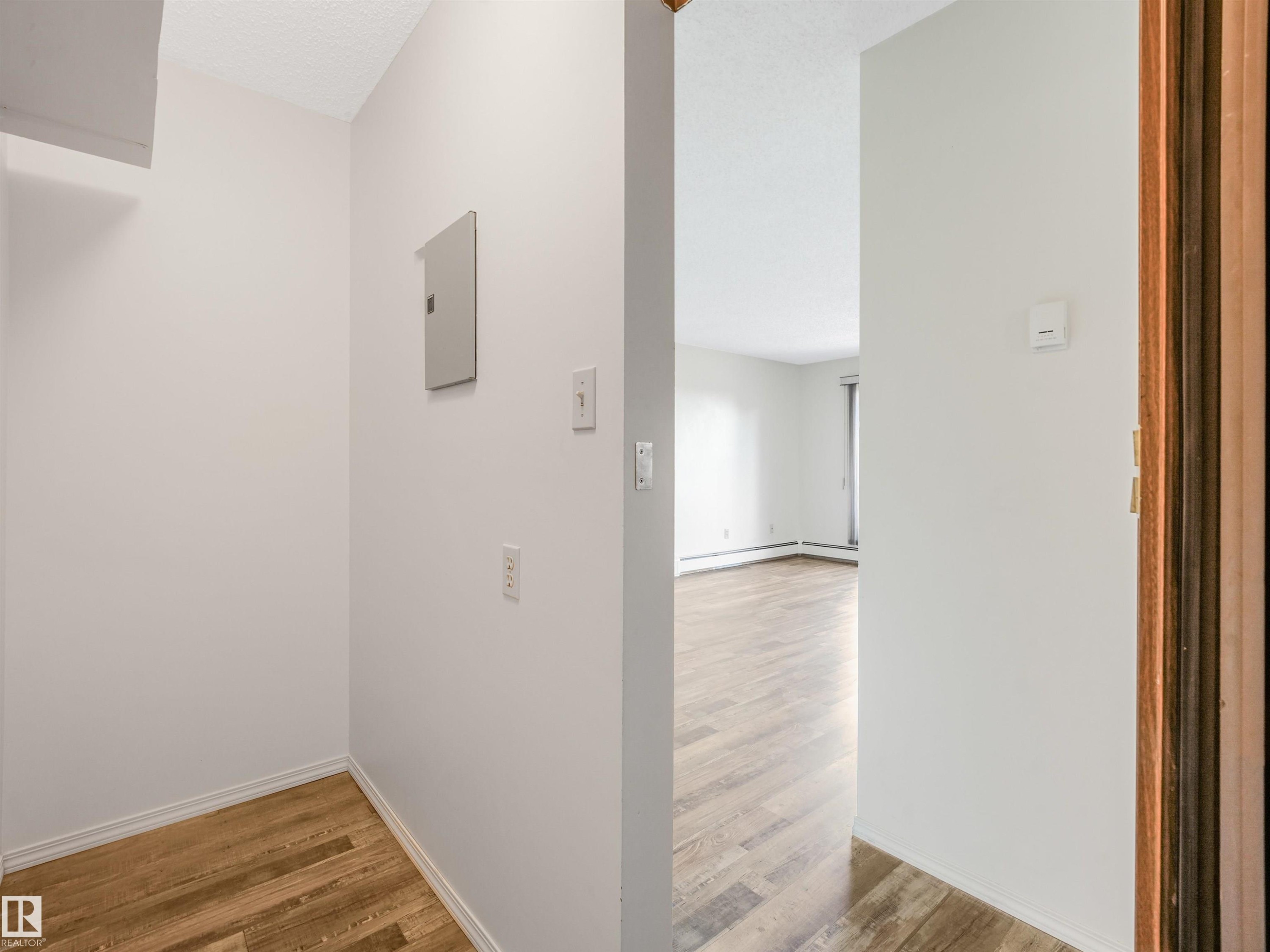 403 11115 74 Street, Edmonton, AB