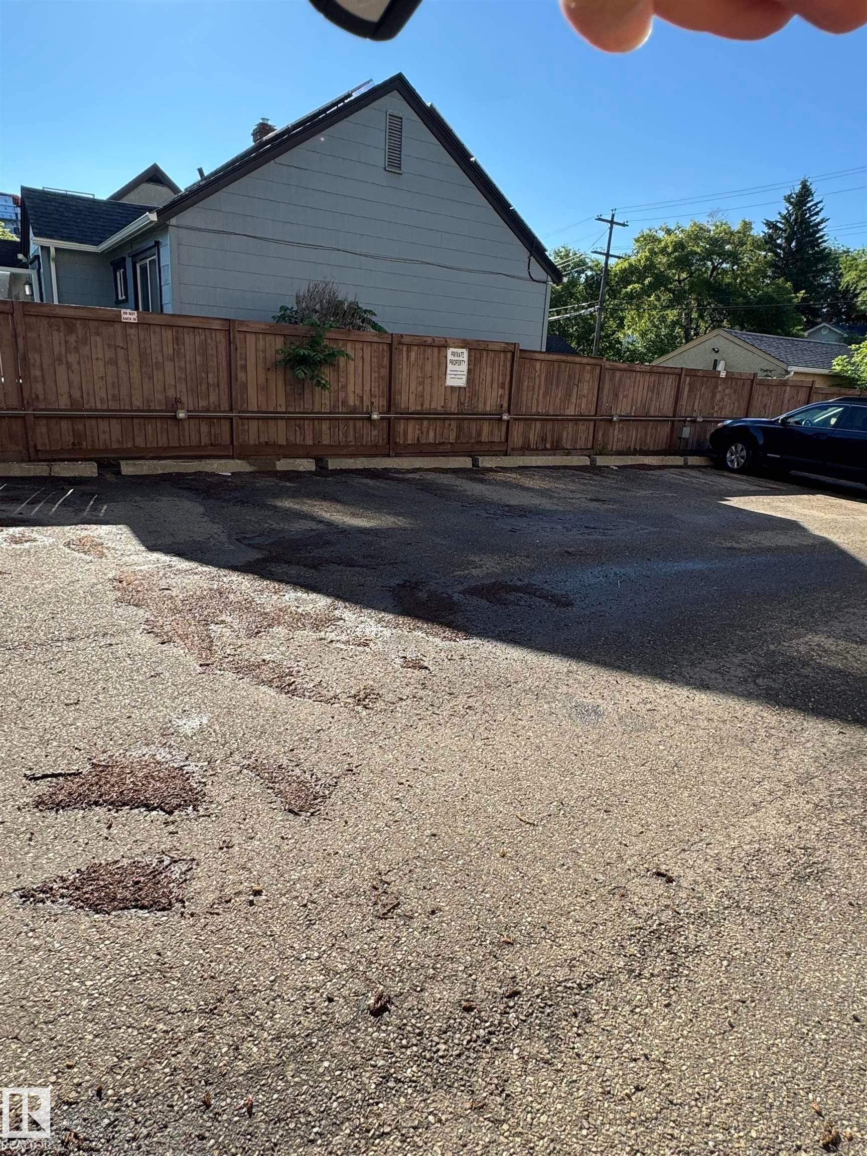 403 11115 74 Street, Edmonton, AB