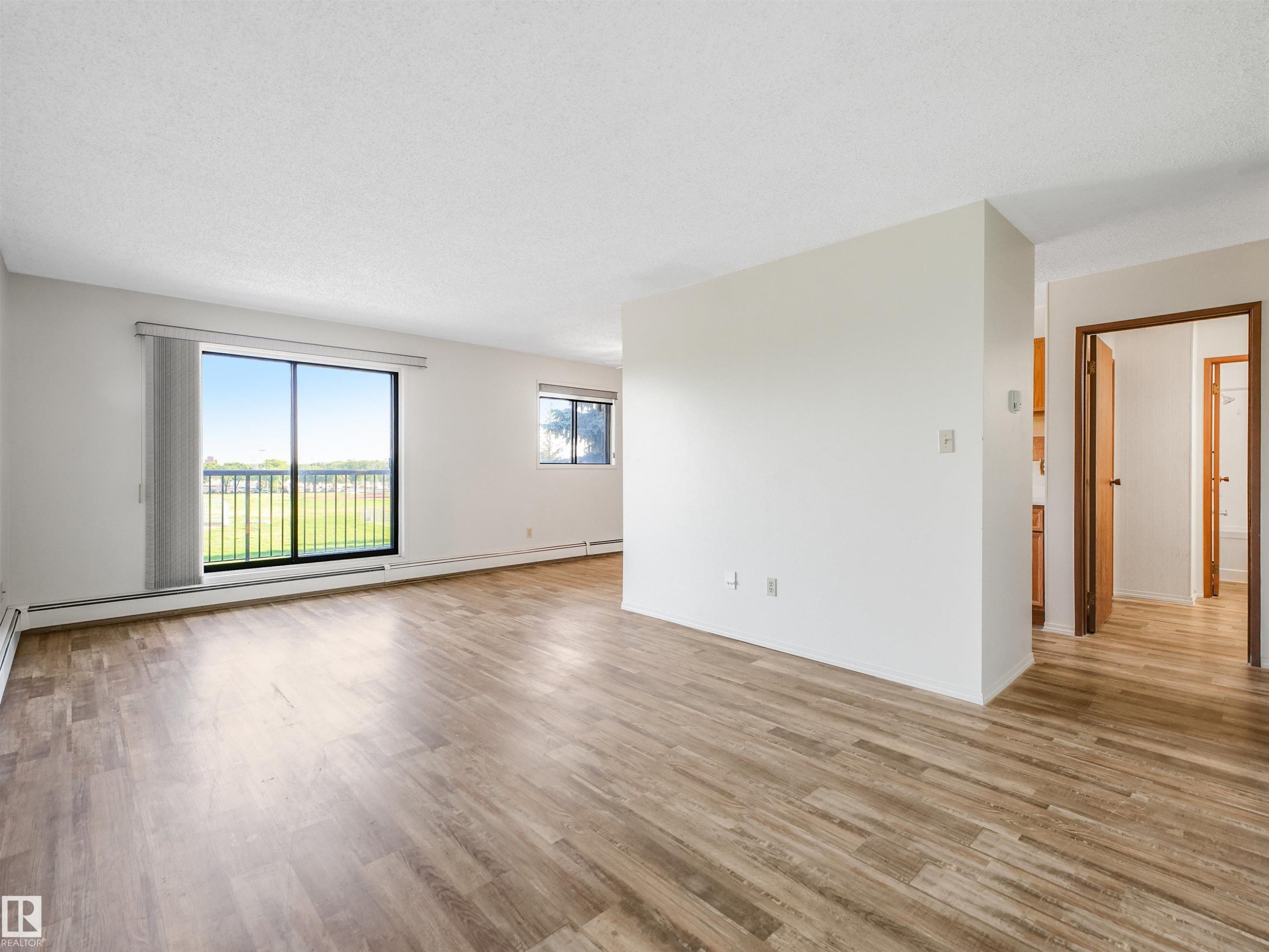 403 11115 74 Street, Edmonton, AB