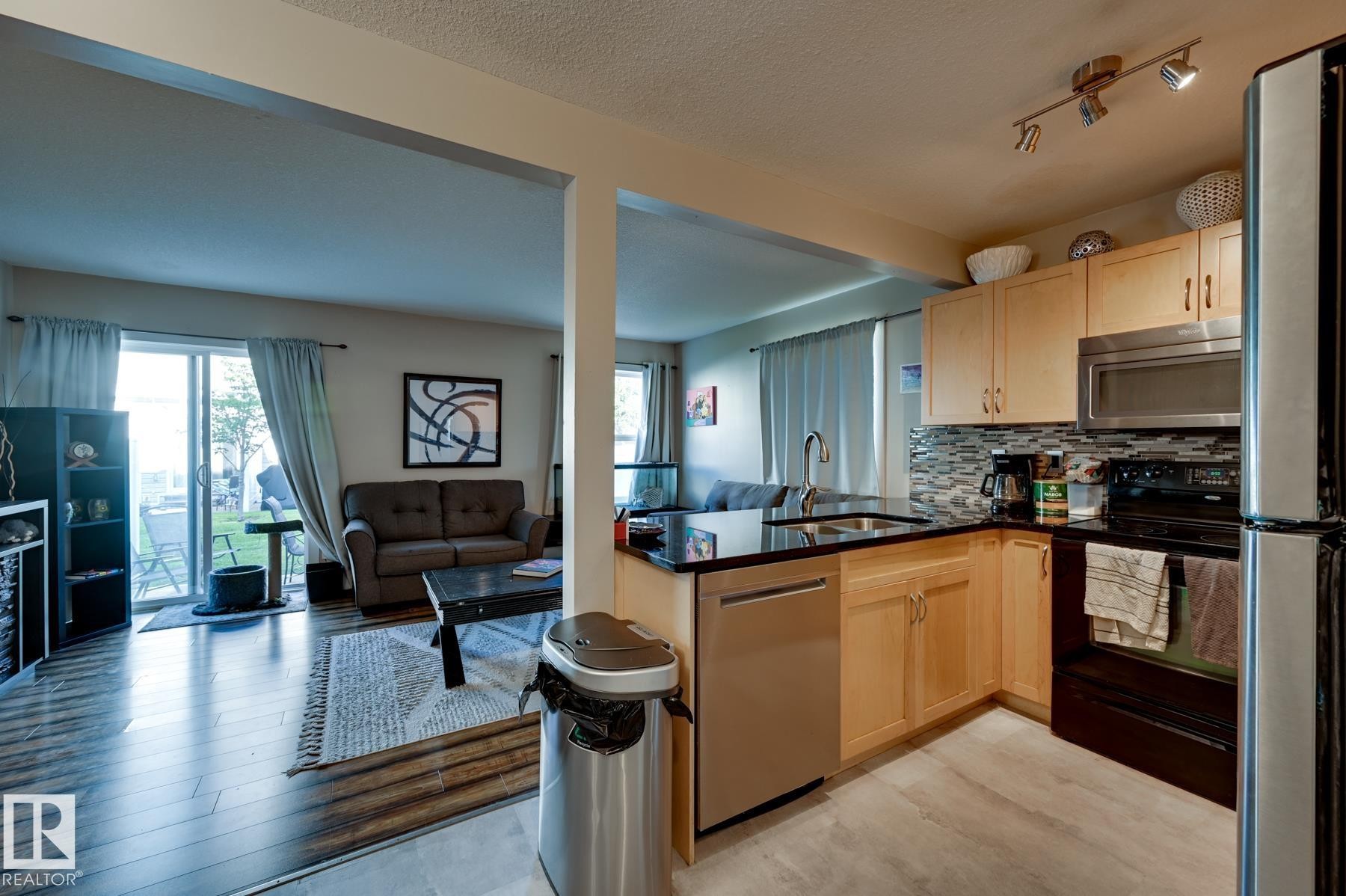 99 150 Edwards Drive, Edmonton, AB