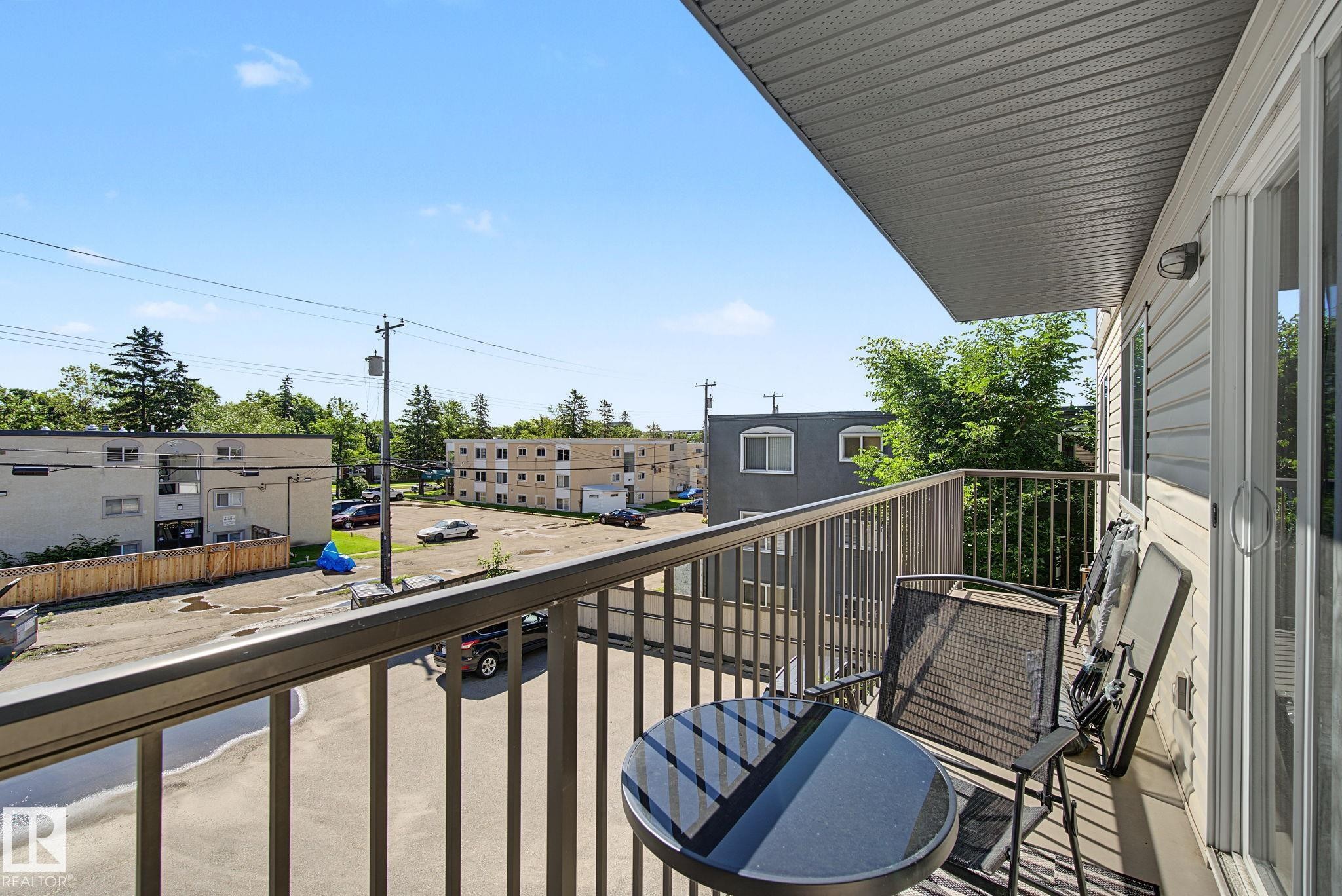 202 11935 106St, Edmonton, AB